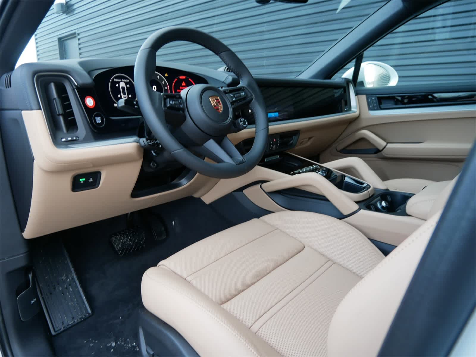 Thumbnail: 2026 Porsche Cayenne - 4