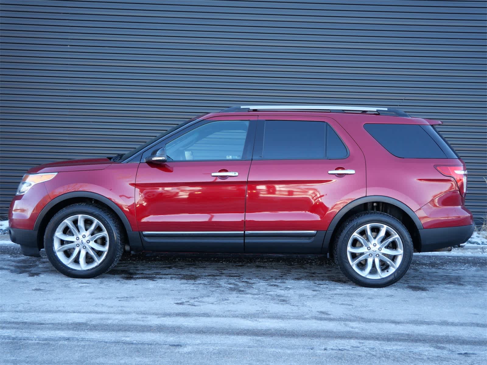 Thumbnail: 2015 Ford Explorer - 2