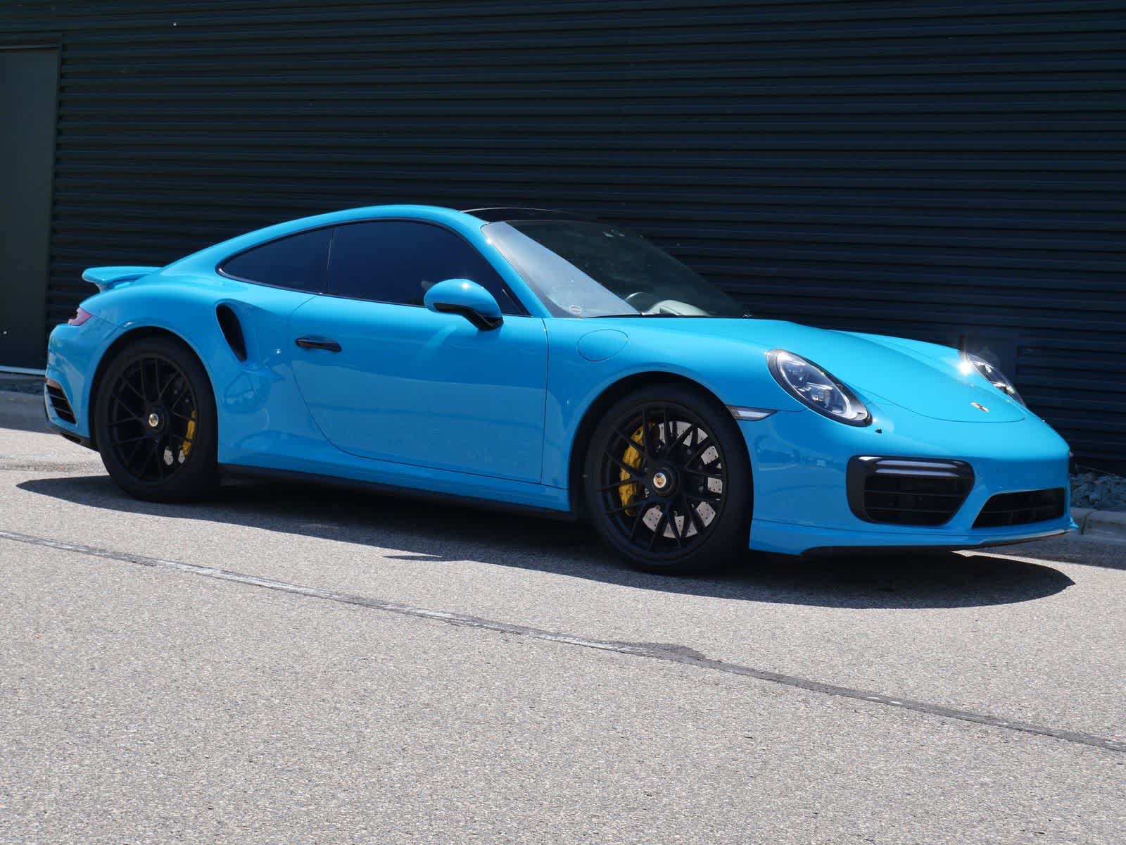 Thumbnail: 2018 Porsche 911 - 28