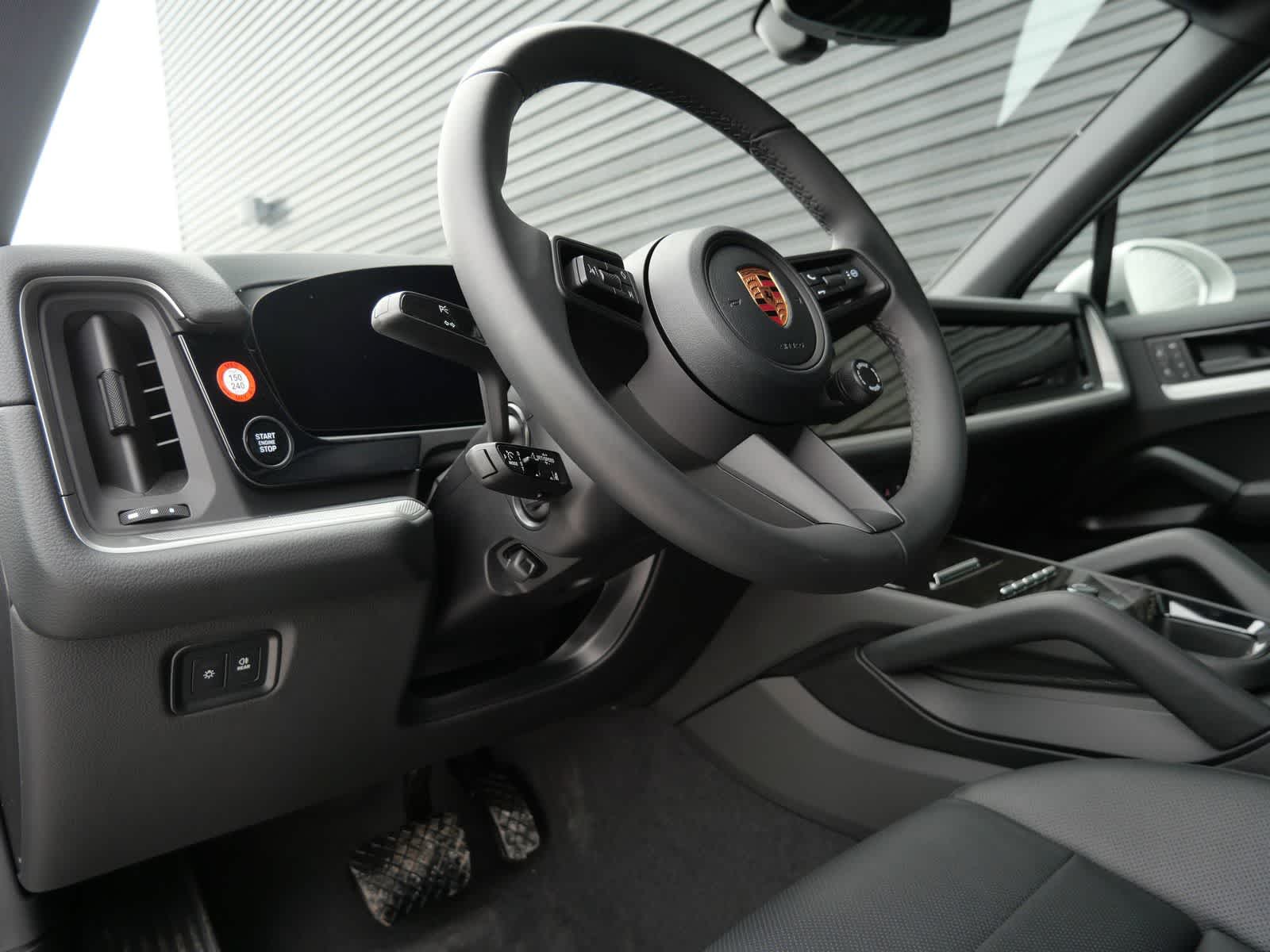 Thumbnail: 2026 Porsche Cayenne - 4