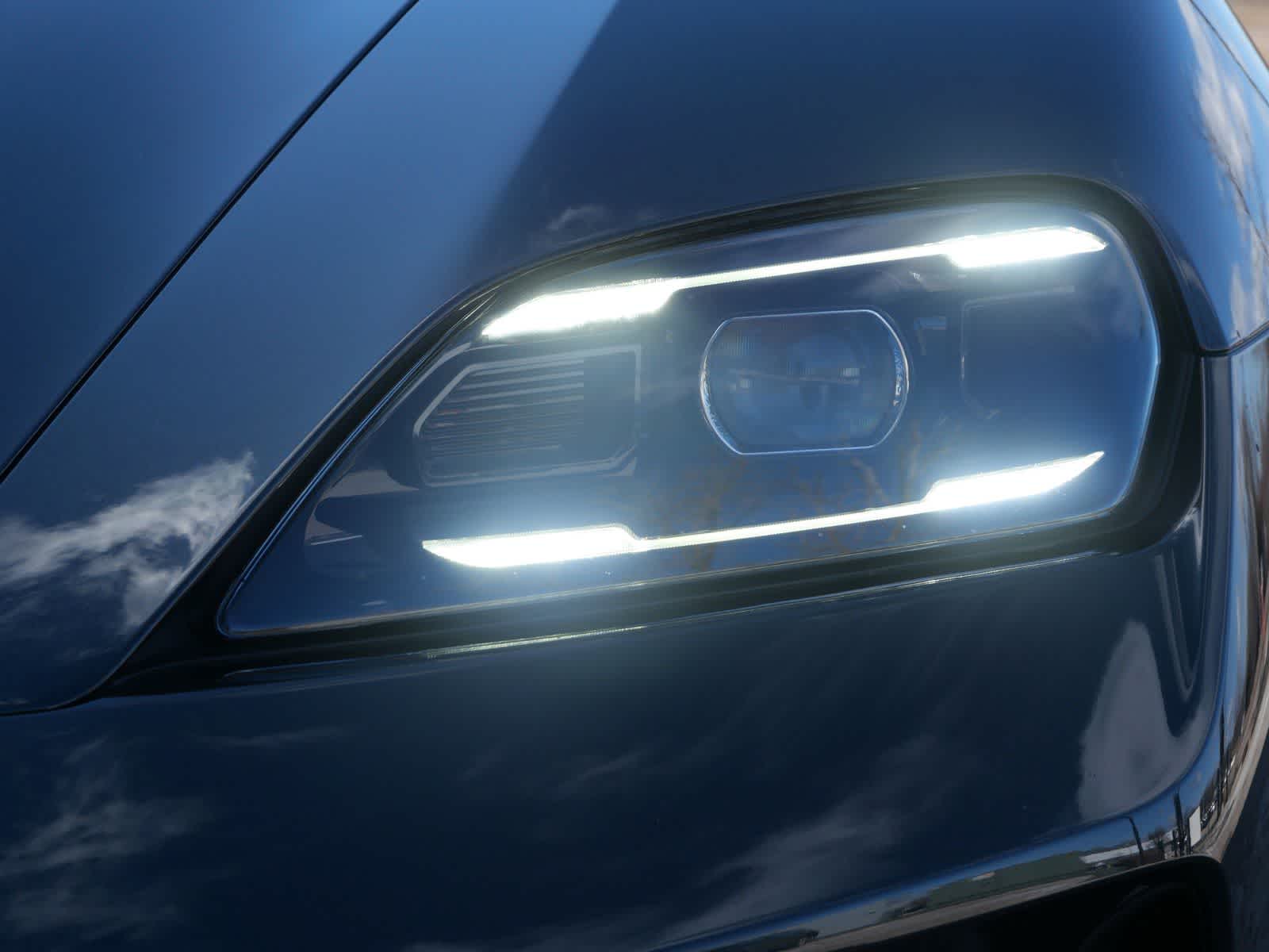 Thumbnail: 2025 Porsche Taycan - 6