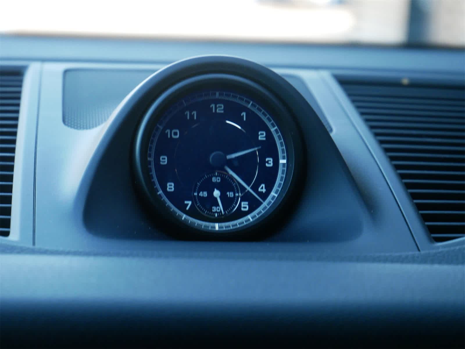 Thumbnail: 2022 Porsche Macan - 19