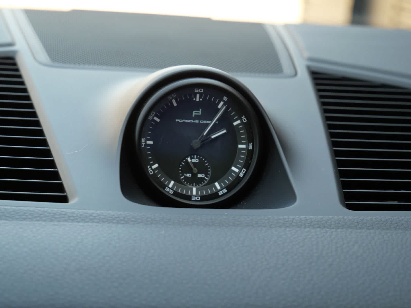 Thumbnail: 2023 Porsche Cayenne - 19