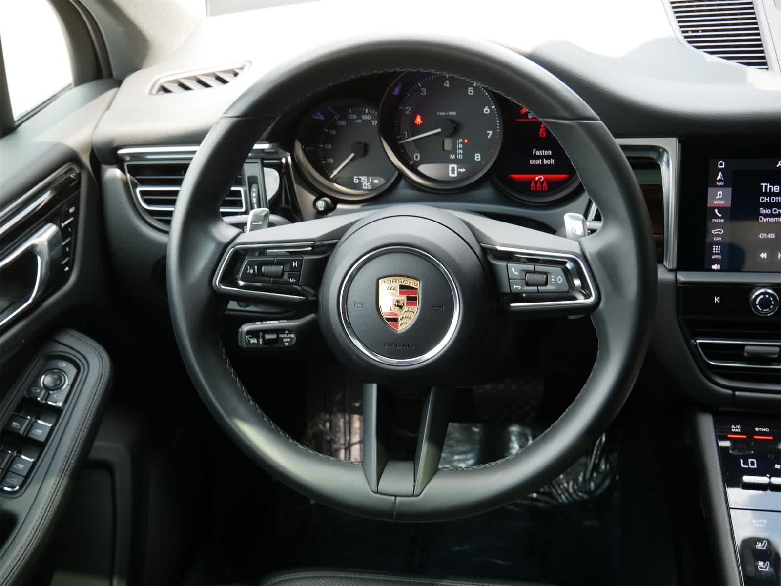 Thumbnail: 2024 Porsche Macan - 9