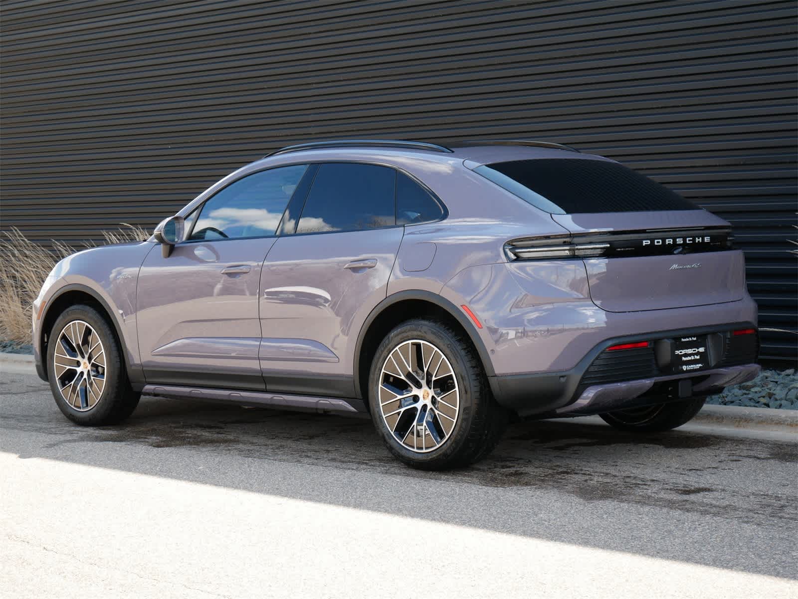 Thumbnail: 2025 Porsche Macan - 3