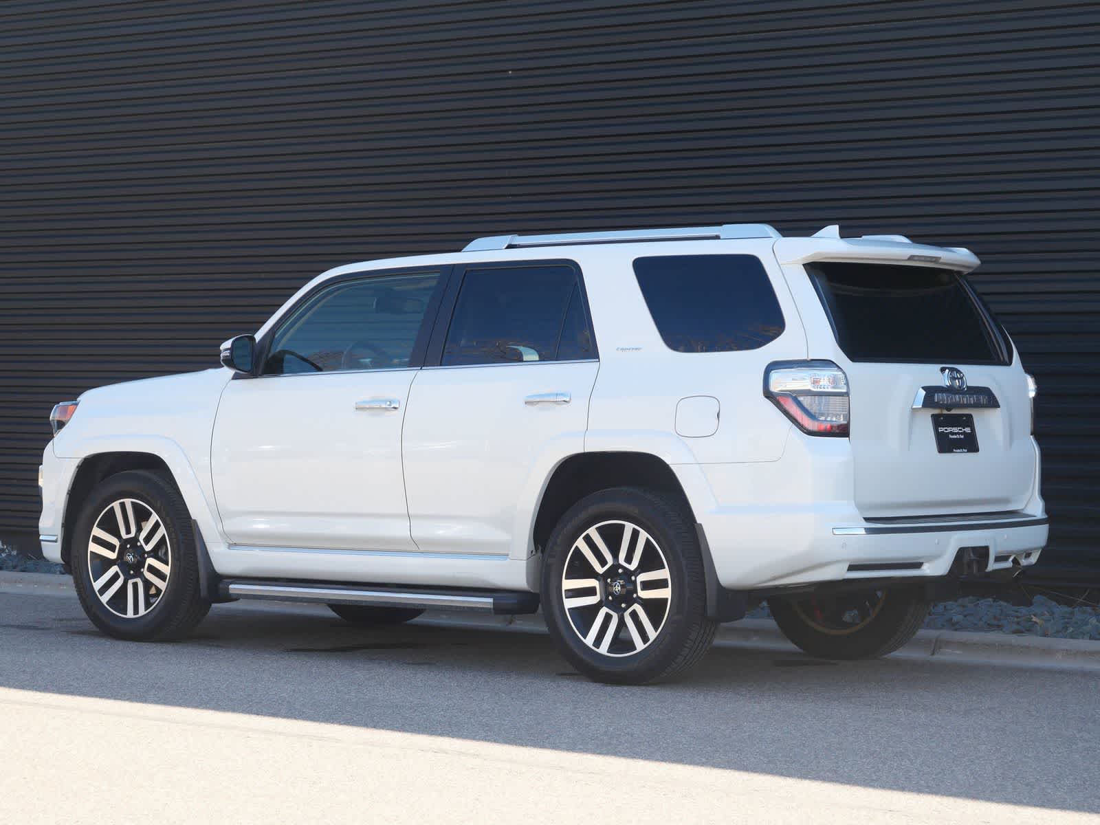 Thumbnail: 2018 Toyota 4Runner - 3