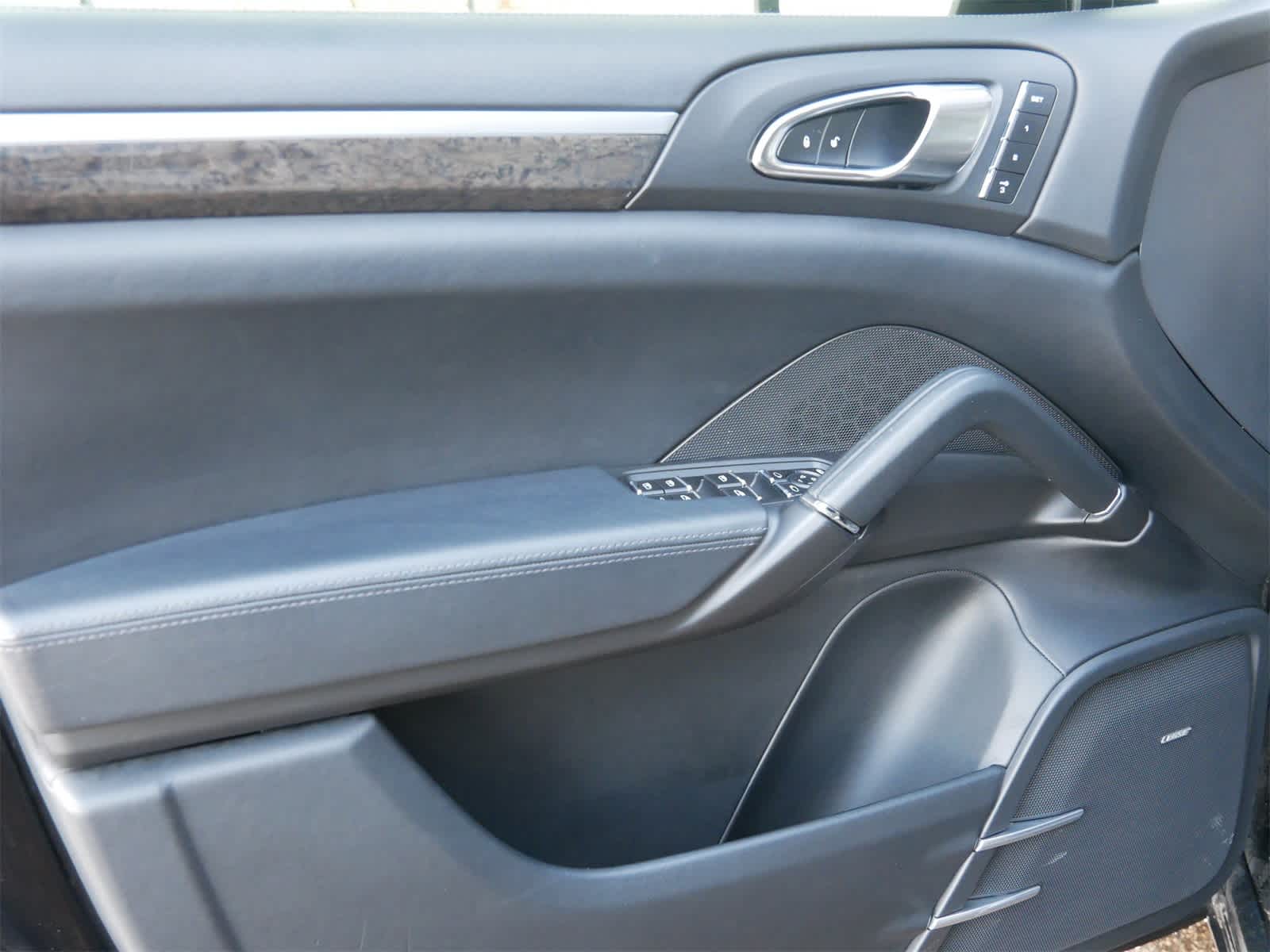 Thumbnail: 2014 Porsche Cayenne - 9