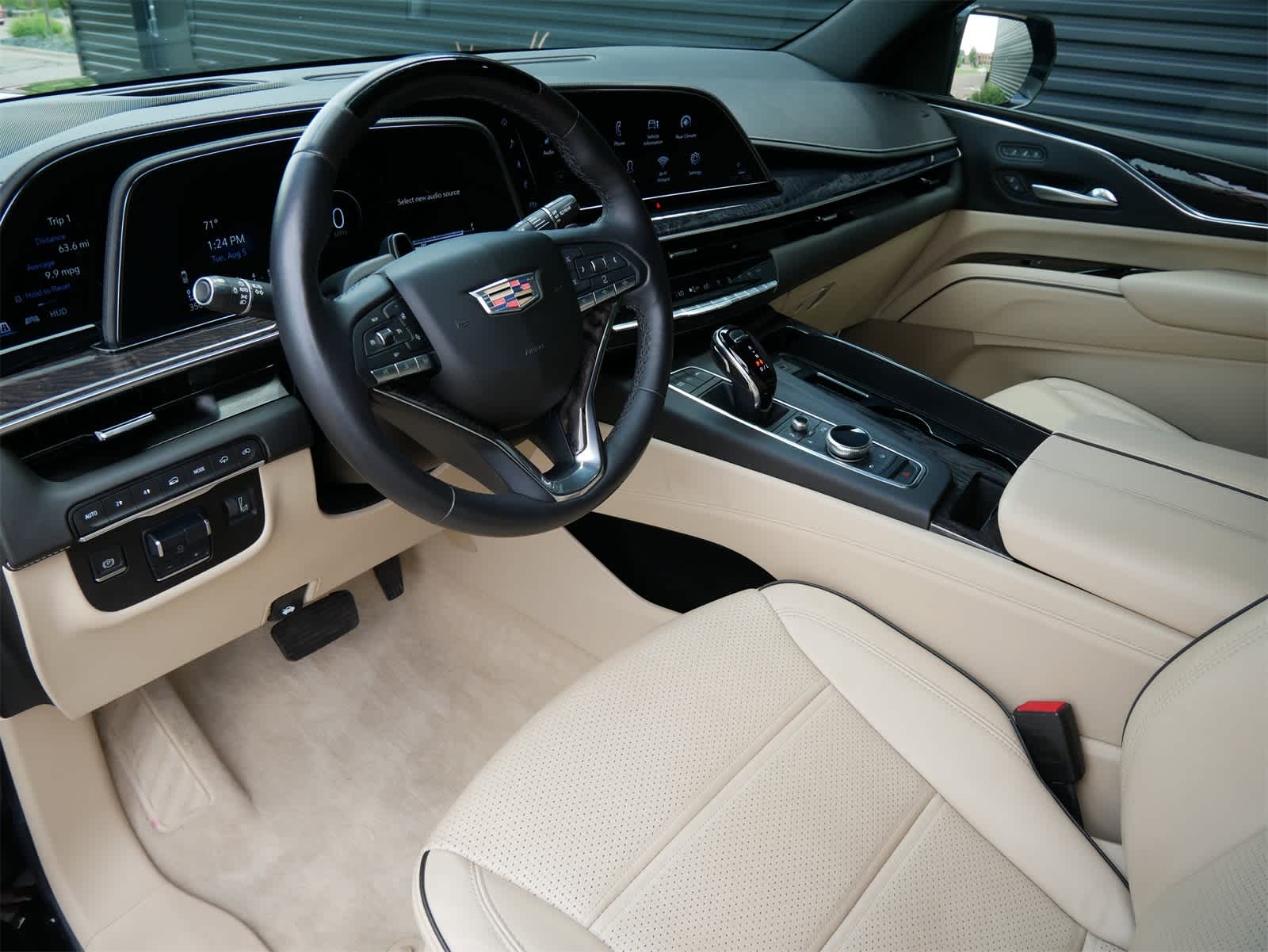 Thumbnail: 2021 Cadillac Escalade - 4