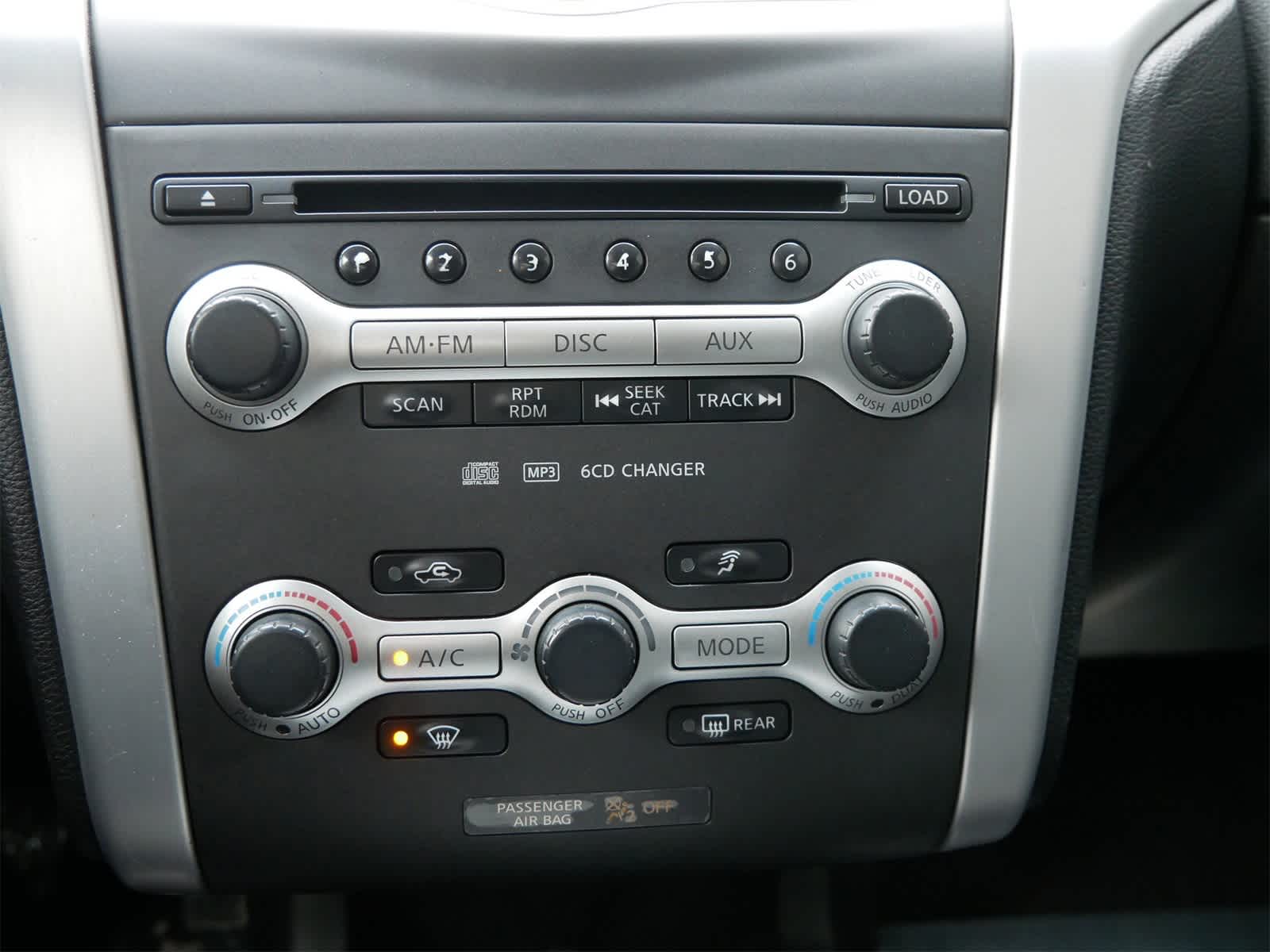 Thumbnail: 2009 Nissan Murano - 21