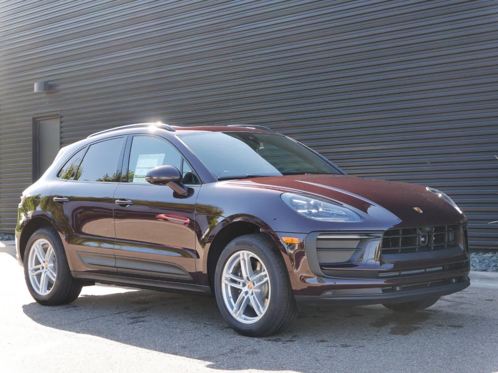 Thumbnail: 2025 Porsche Macan - 15