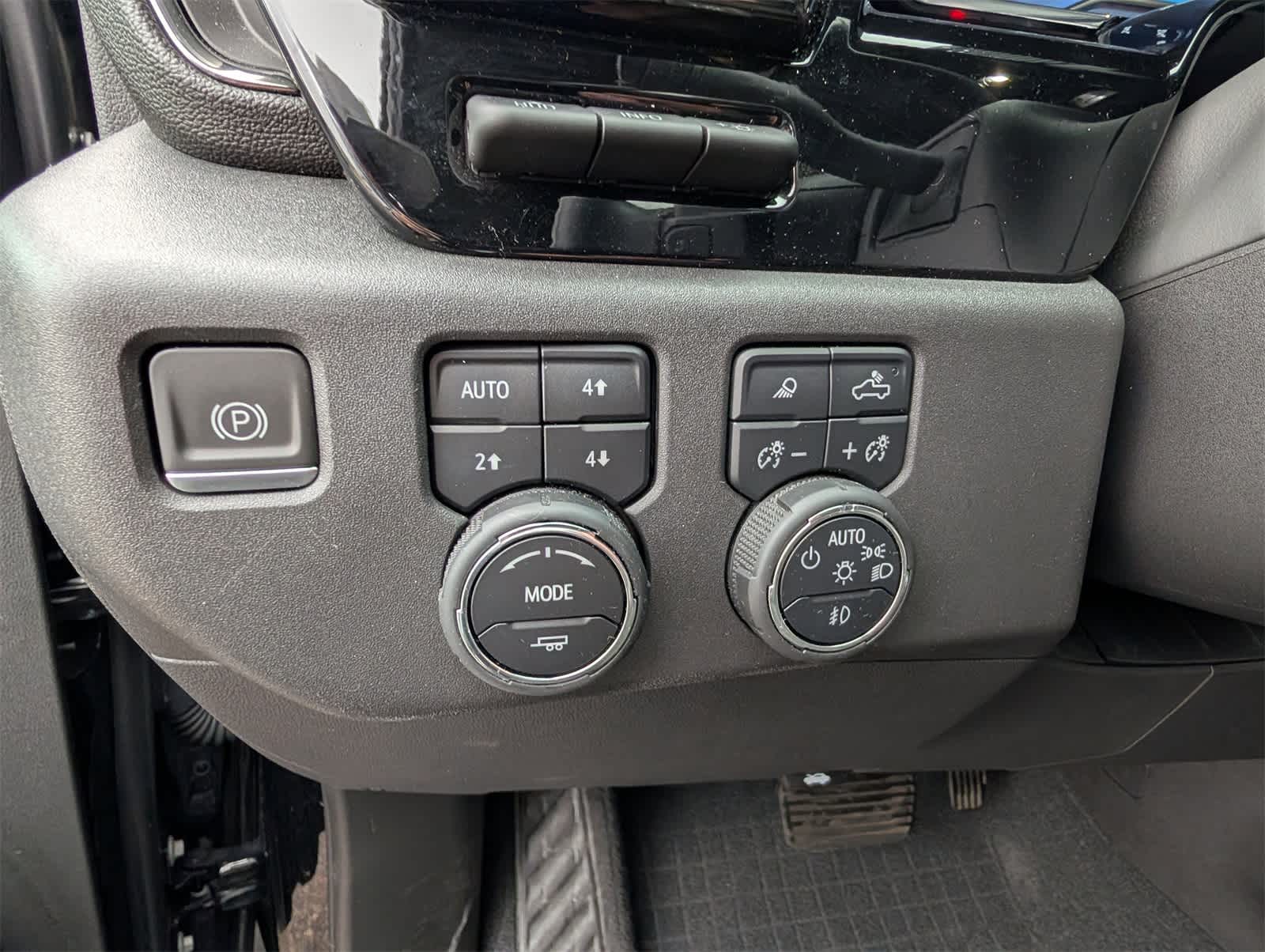 Thumbnail: 2023 Chevrolet Silverado 1500 - 15