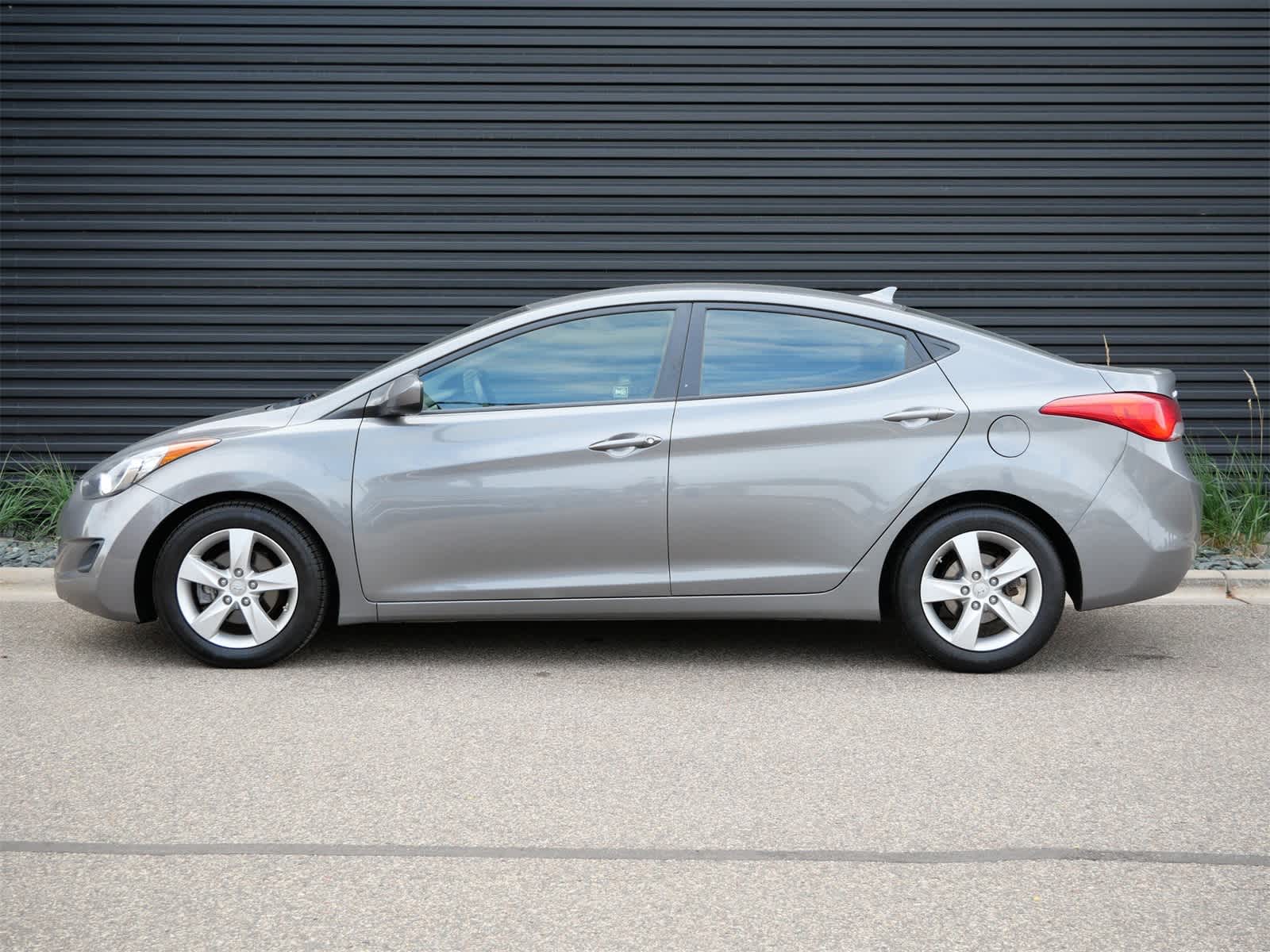 Thumbnail: 2013 Hyundai Elantra - 2