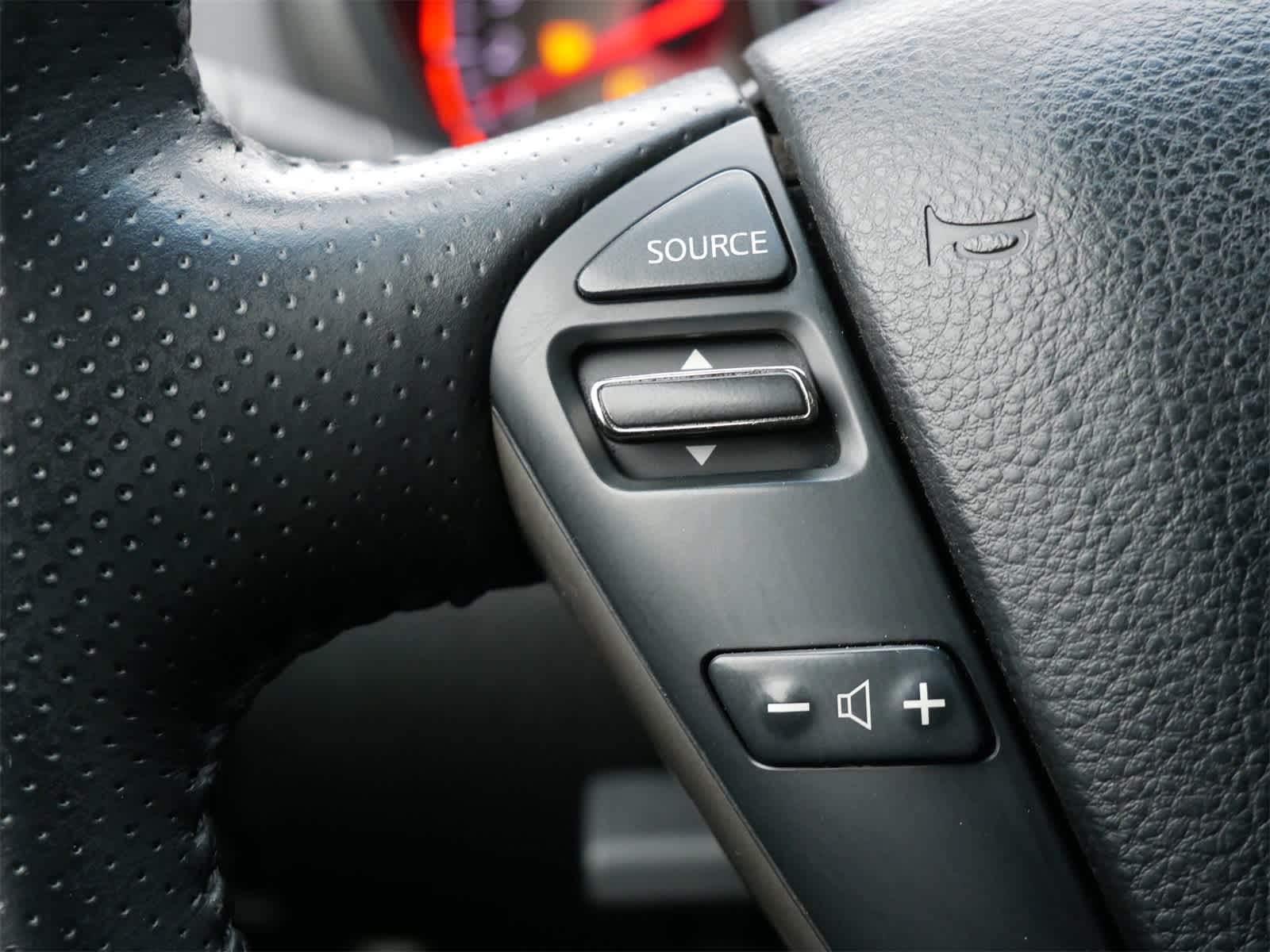 Thumbnail: 2009 Nissan Murano - 16