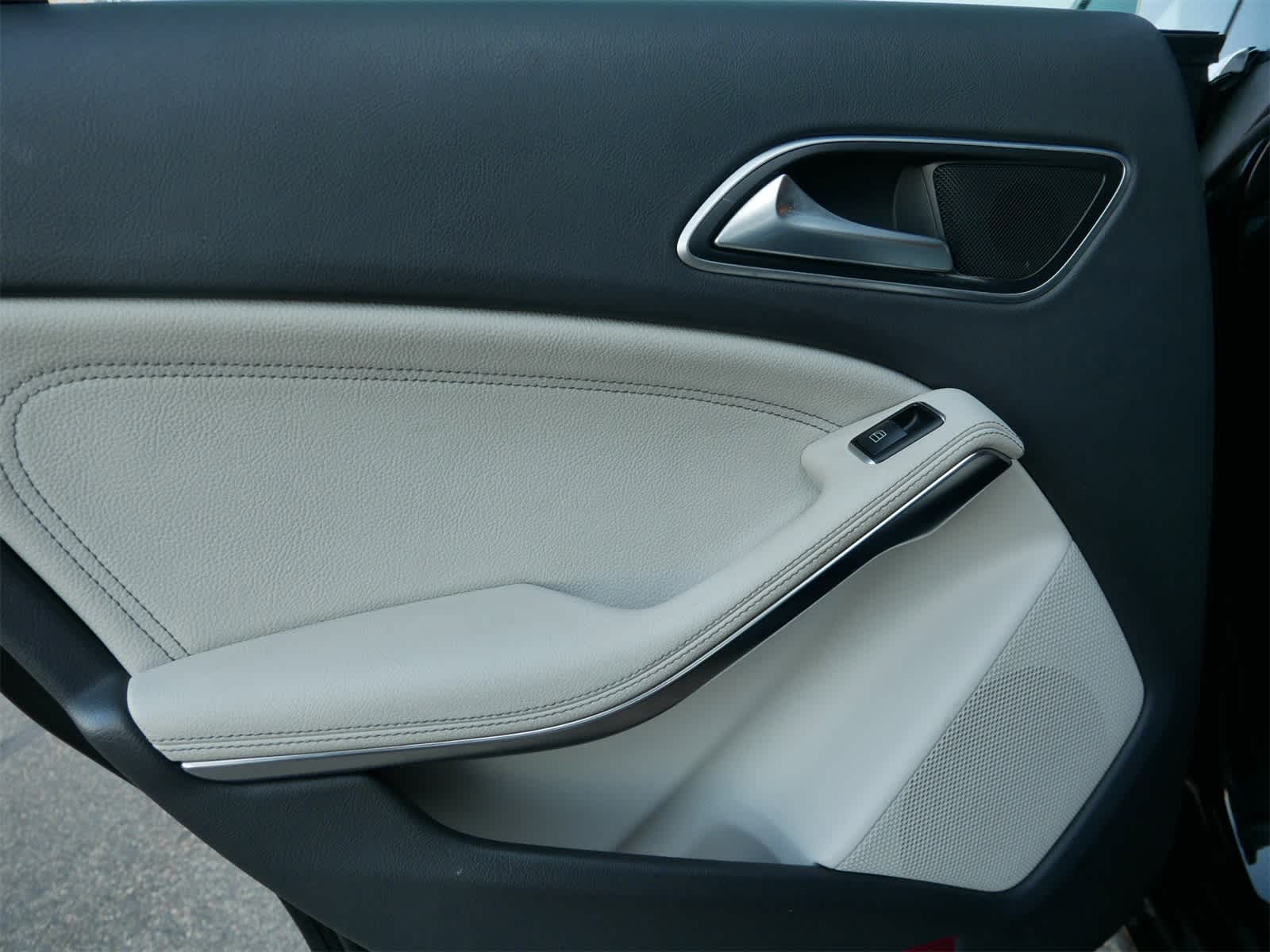 Thumbnail: 2015 Mercedes-Benz CLA - 7