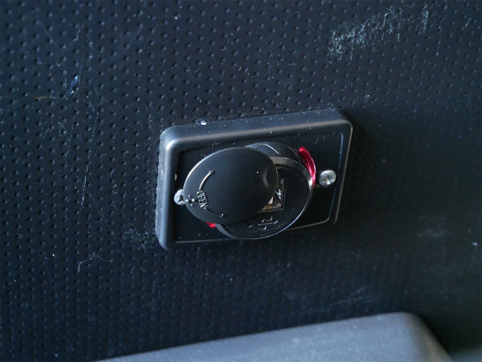 Thumbnail: 2007 Toyota FJ Cruiser - 9
