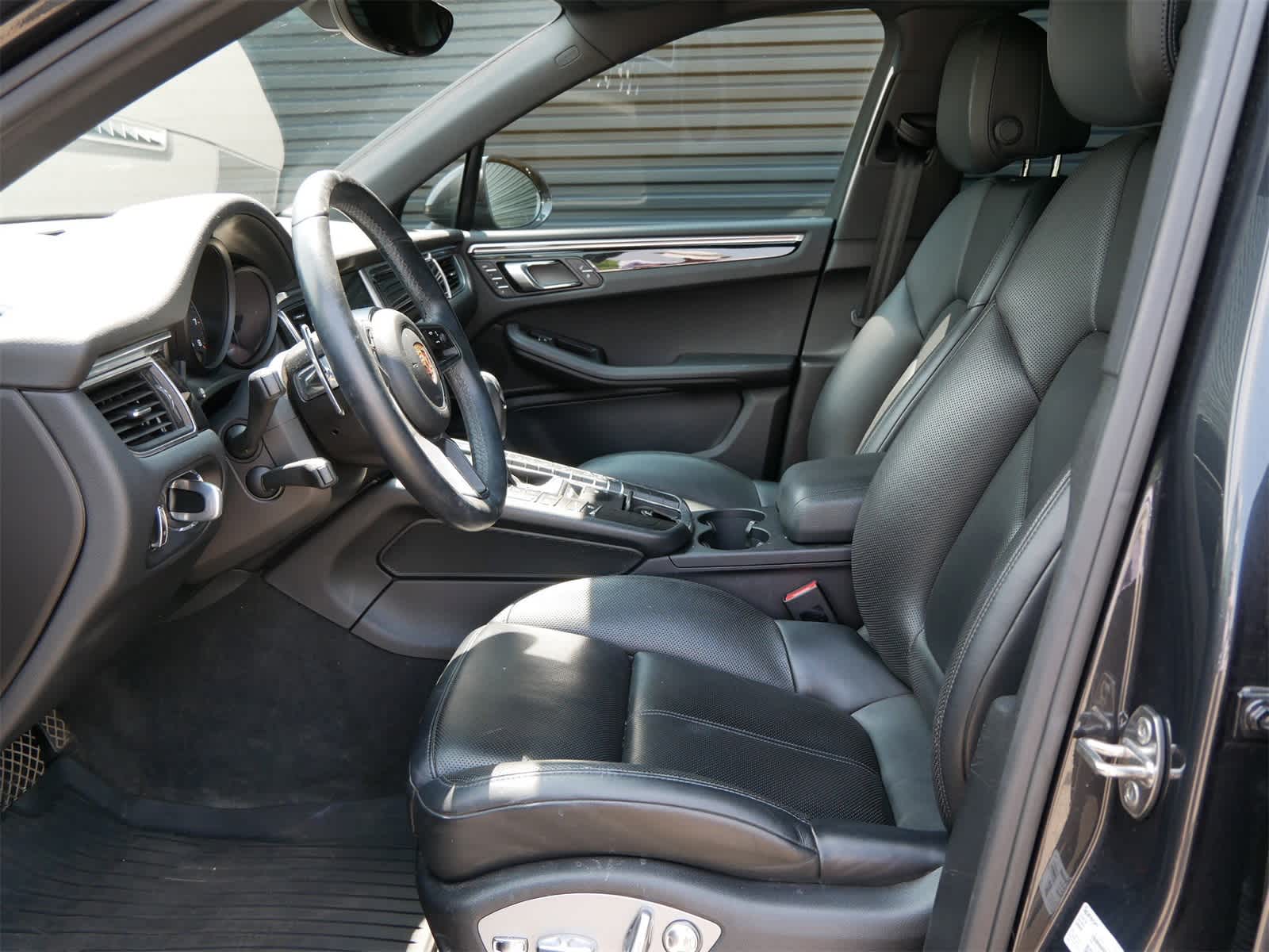 Thumbnail: 2018 Porsche Macan - 5