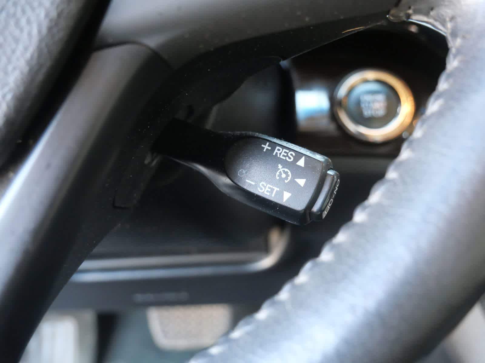 Thumbnail: 2013 Toyota Avalon - 21