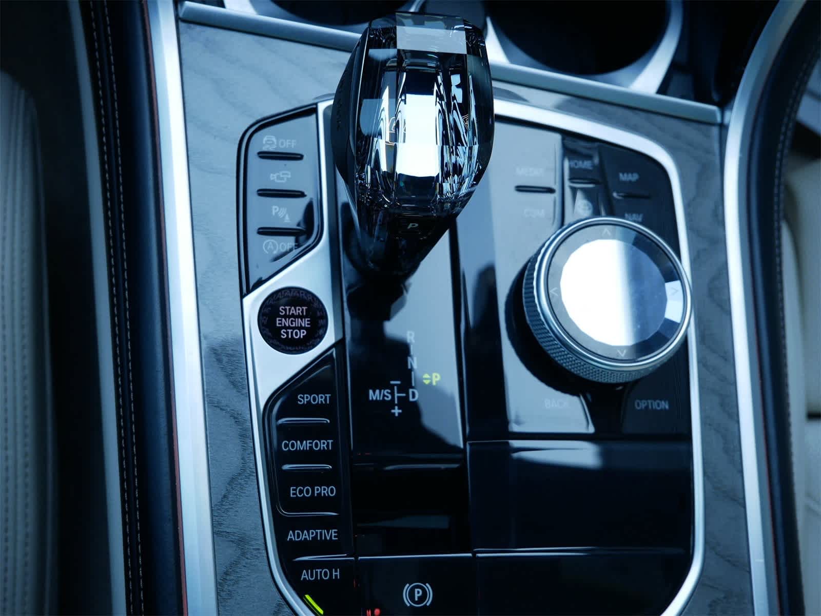 Thumbnail: 2021 BMW 8 Series - 17