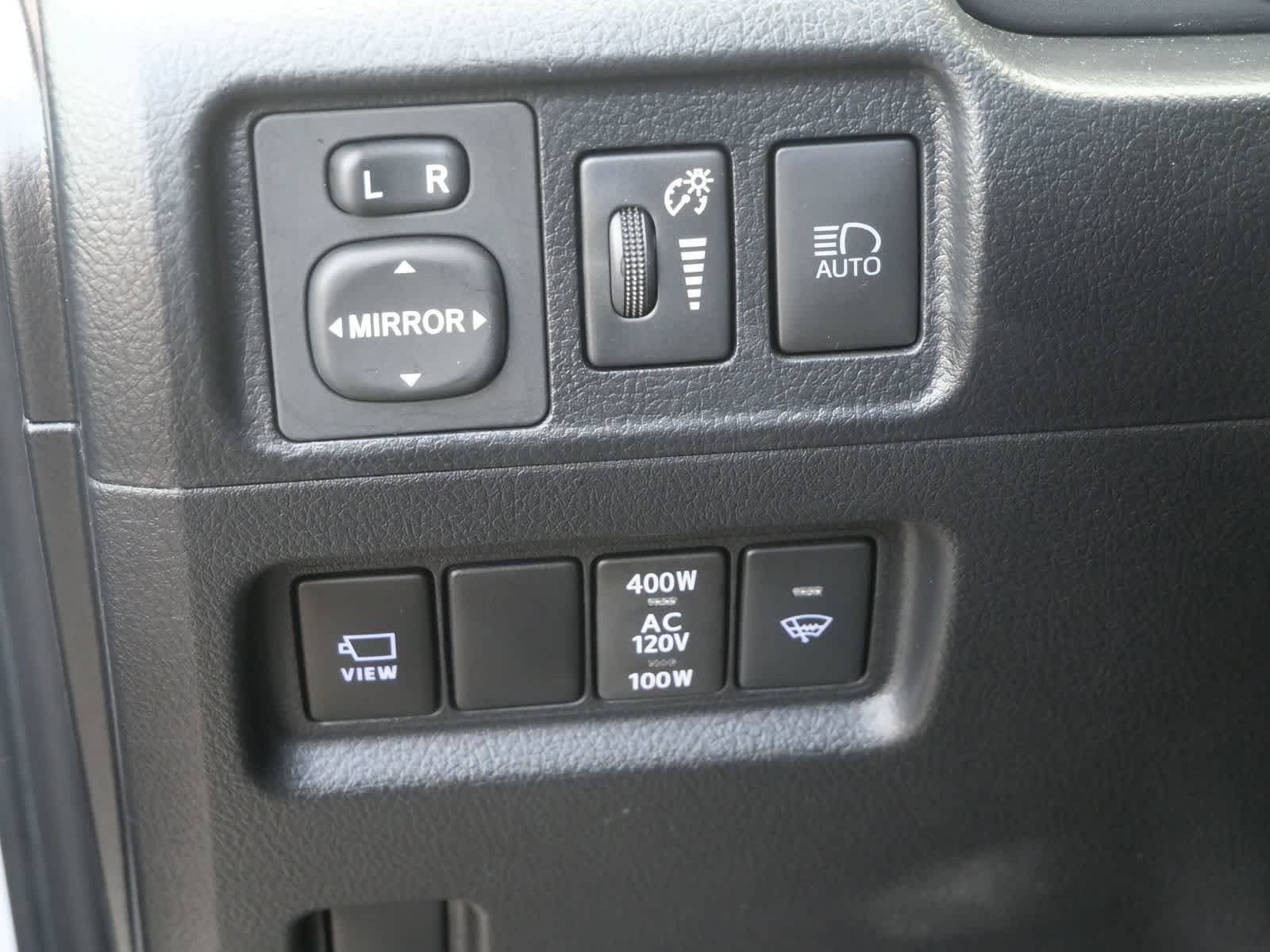 Thumbnail: 2022 Toyota 4Runner - 15