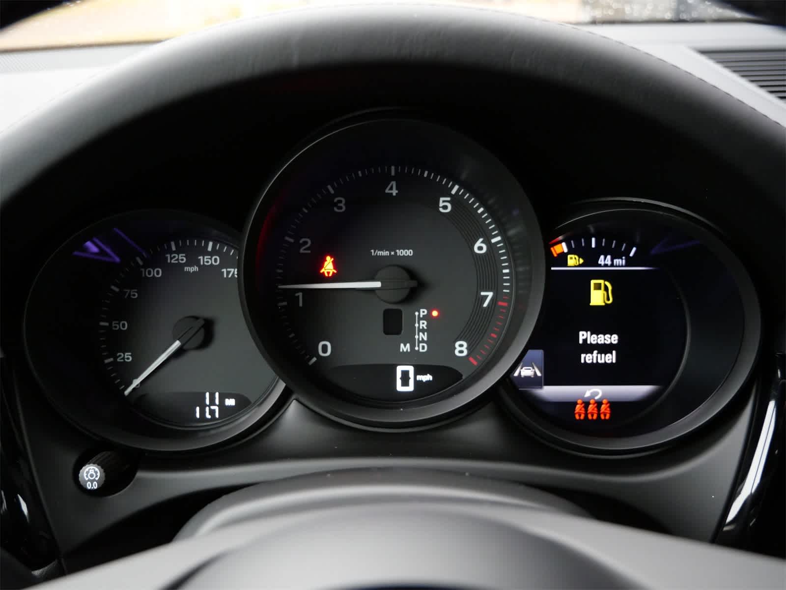 Thumbnail: 2026 Porsche Macan - 13