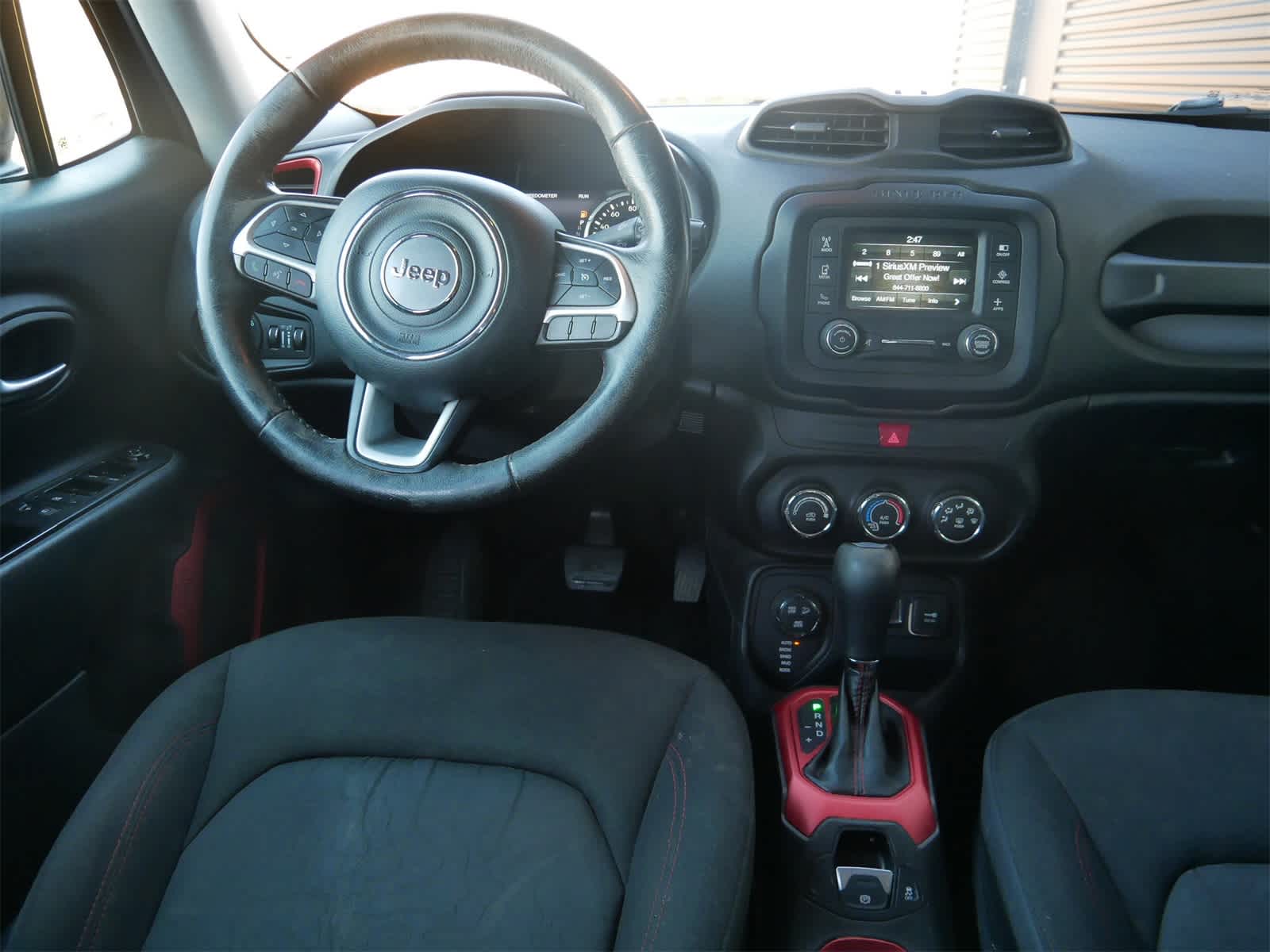 Thumbnail: 2016 Jeep Renegade - 8