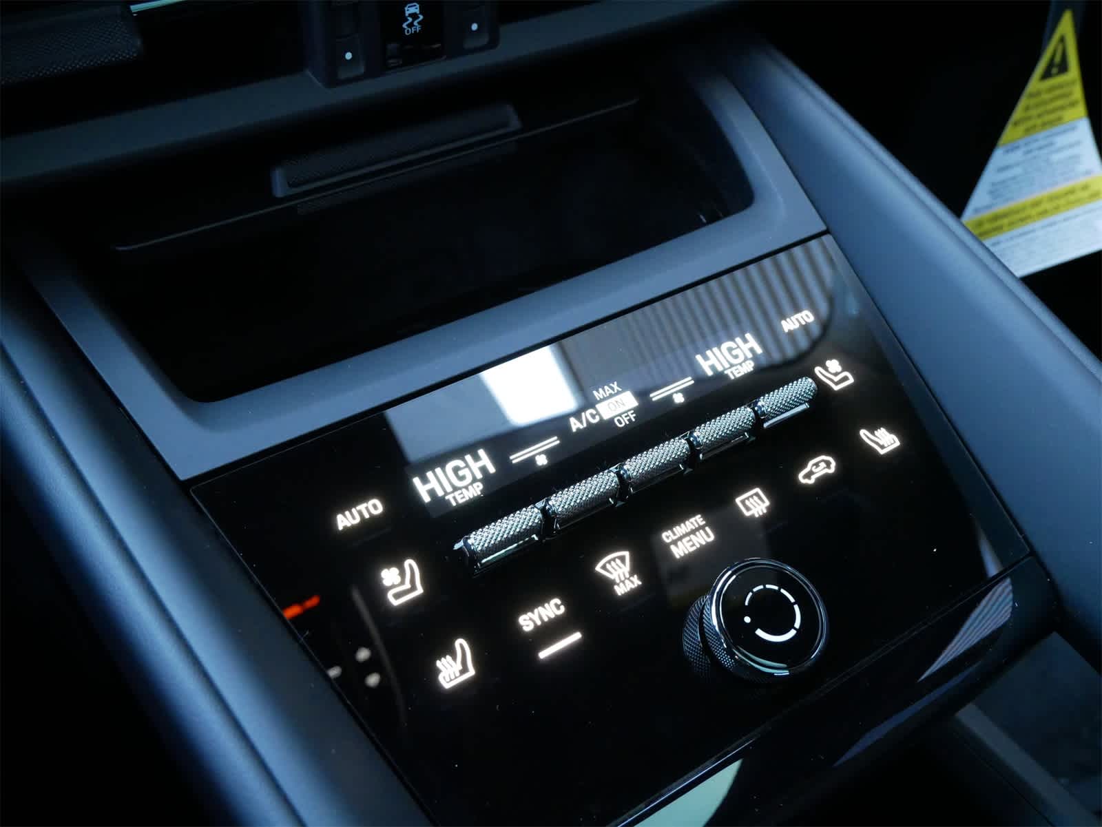 Thumbnail: 2025 Porsche Macan - 15