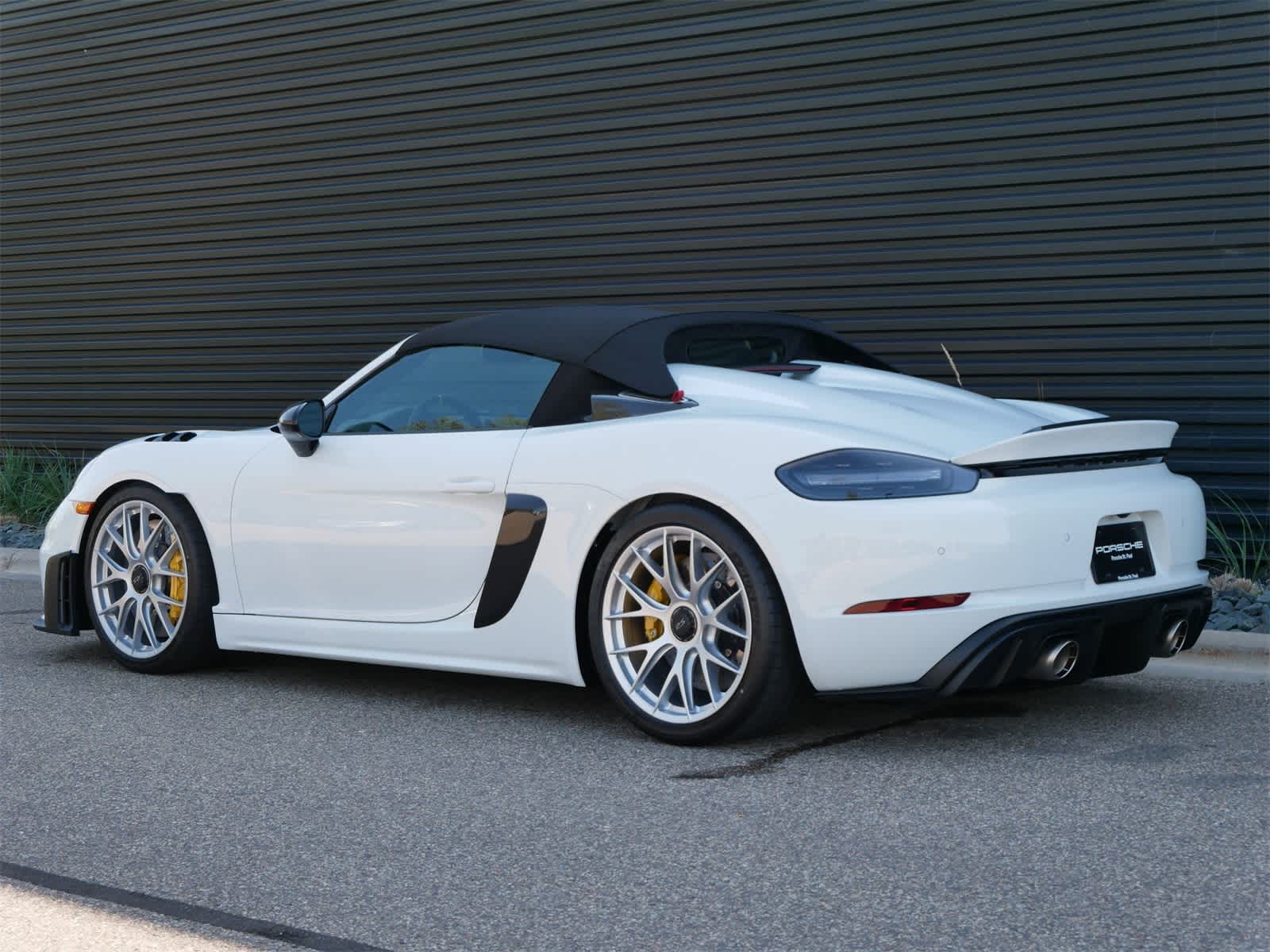 Thumbnail: 2025 Porsche  - 3