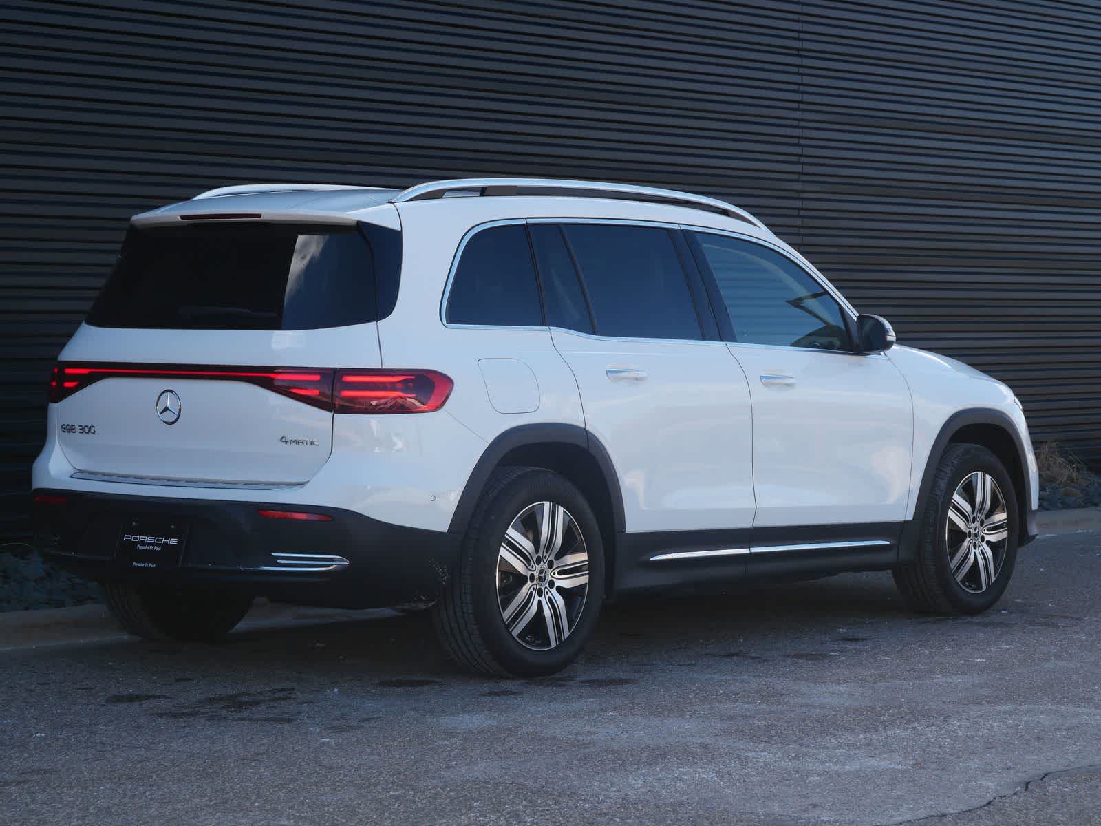 Thumbnail: 2025 Mercedes-Benz EQB - 26