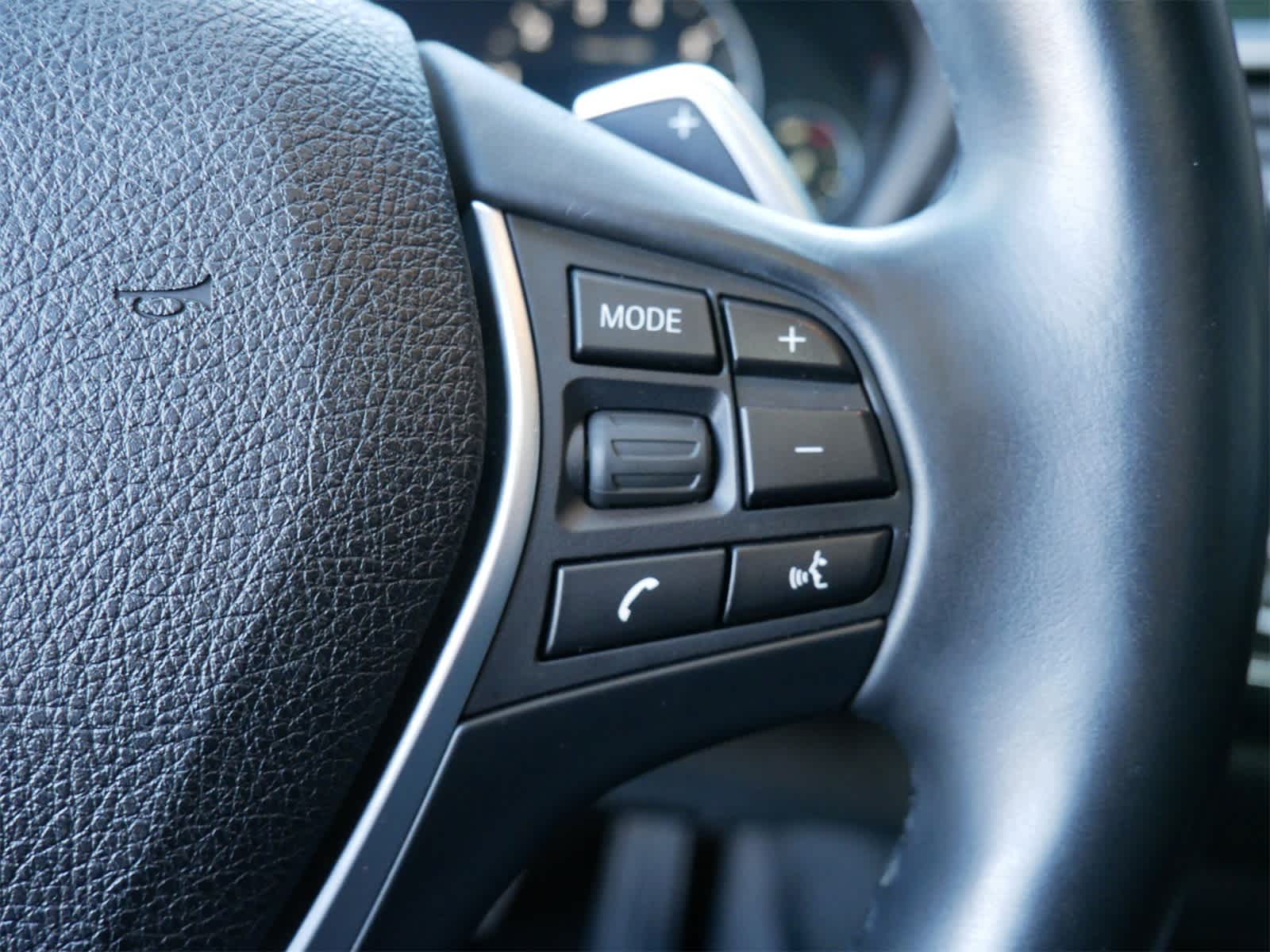 Thumbnail: 2018 BMW 3 Series - 16