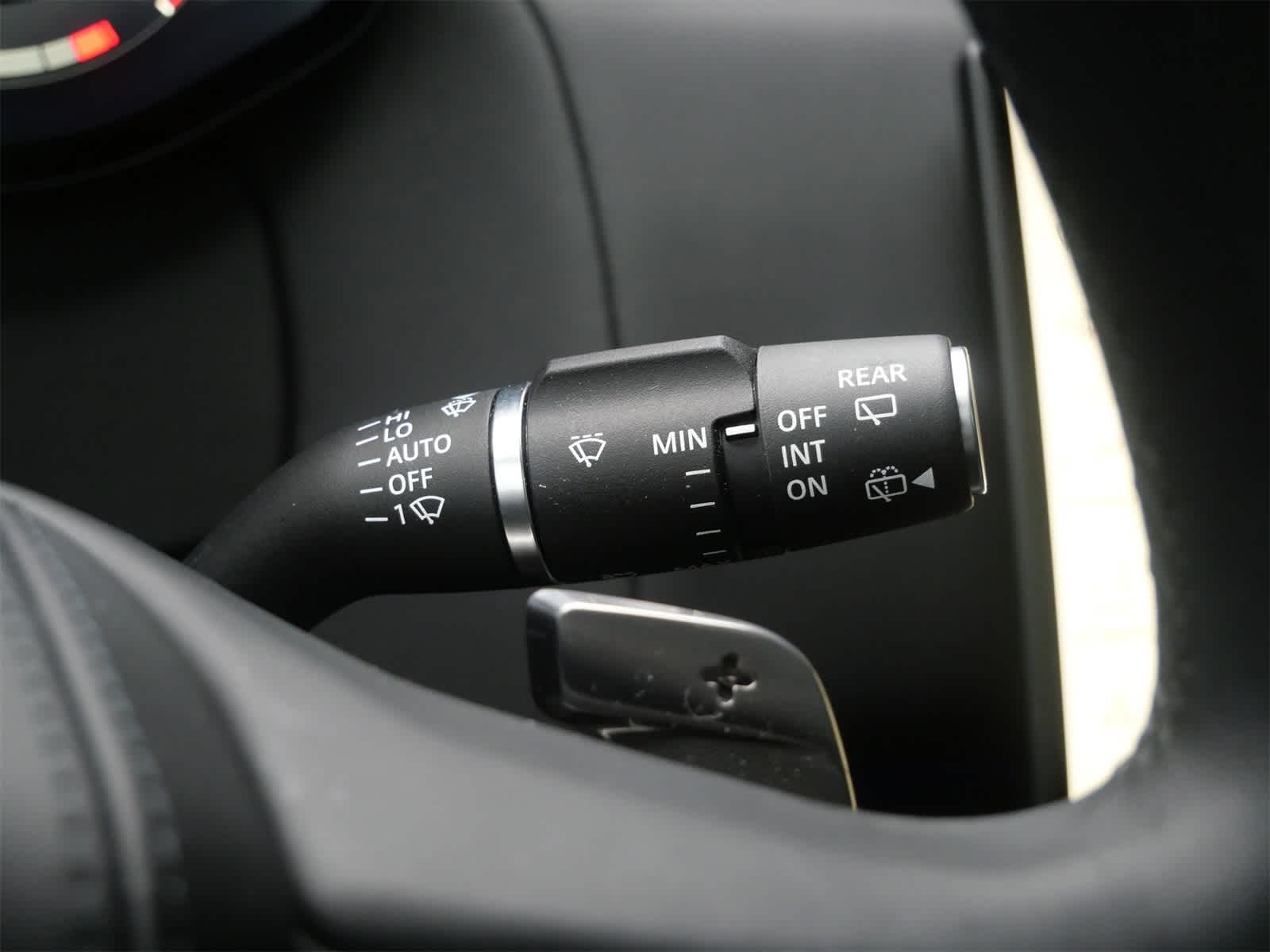 Thumbnail: 2025 Land Rover Range Rover - 15