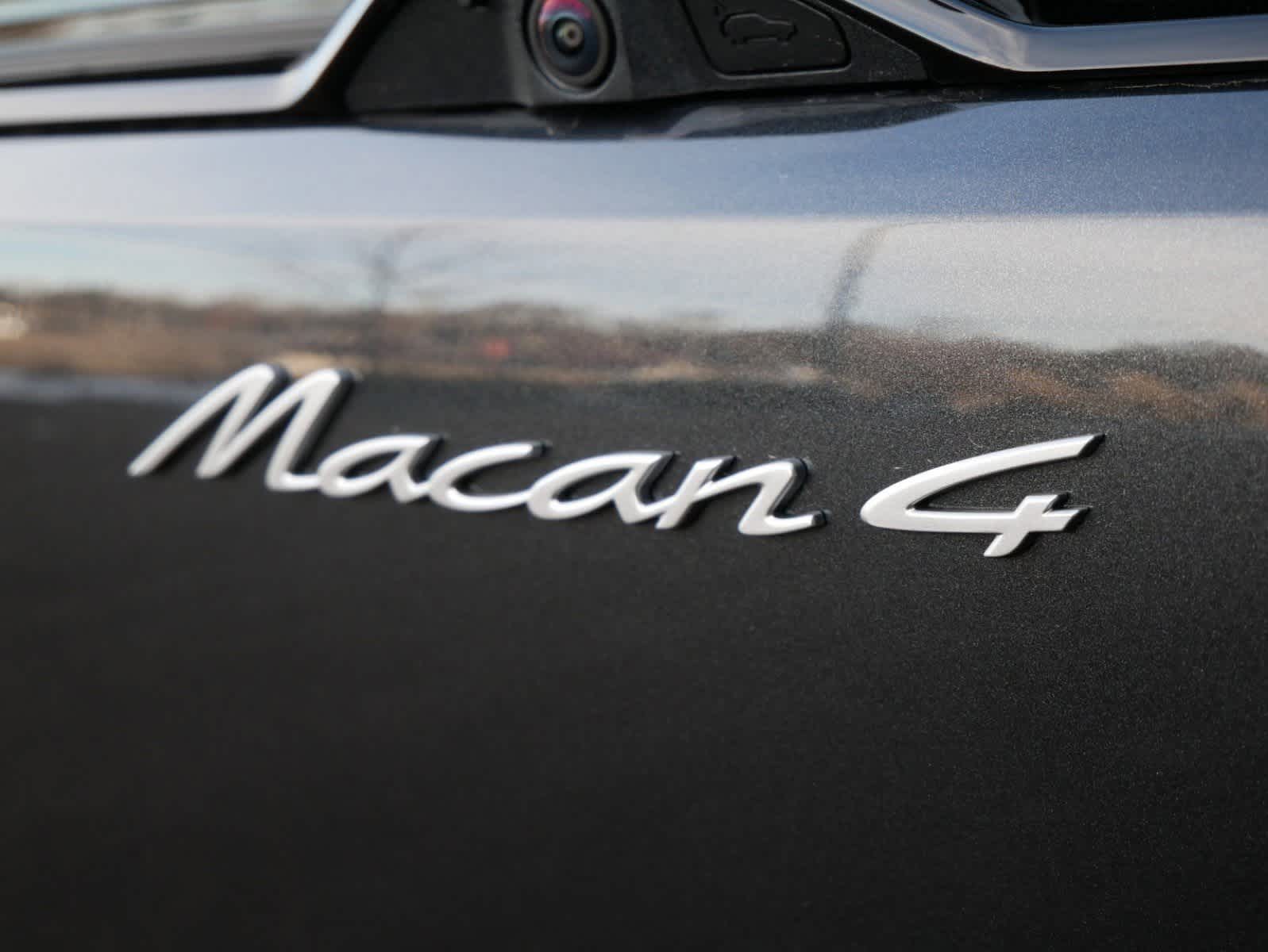 Thumbnail: 2024 Porsche Macan - 8