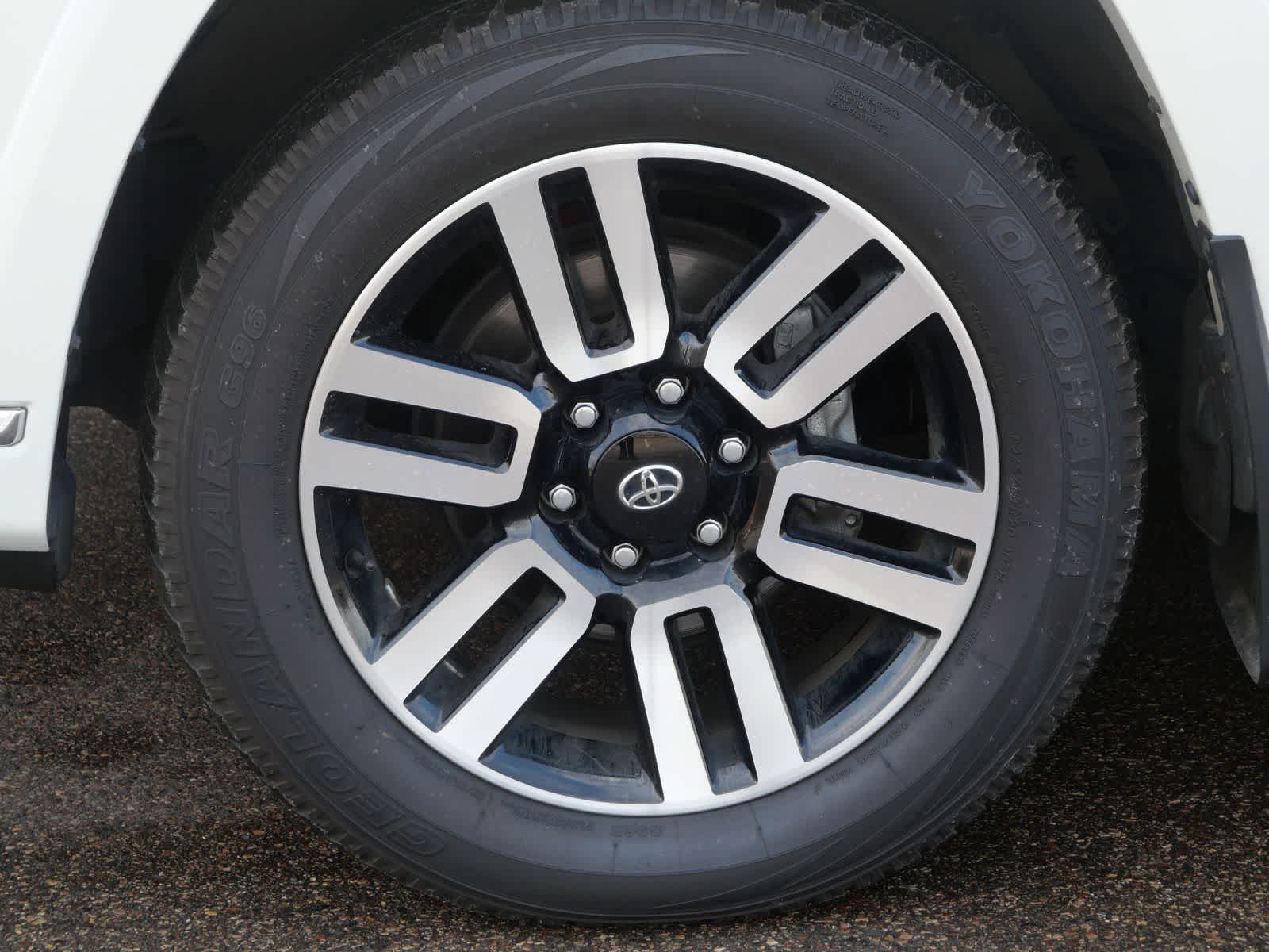 Thumbnail: 2022 Toyota 4Runner - 7