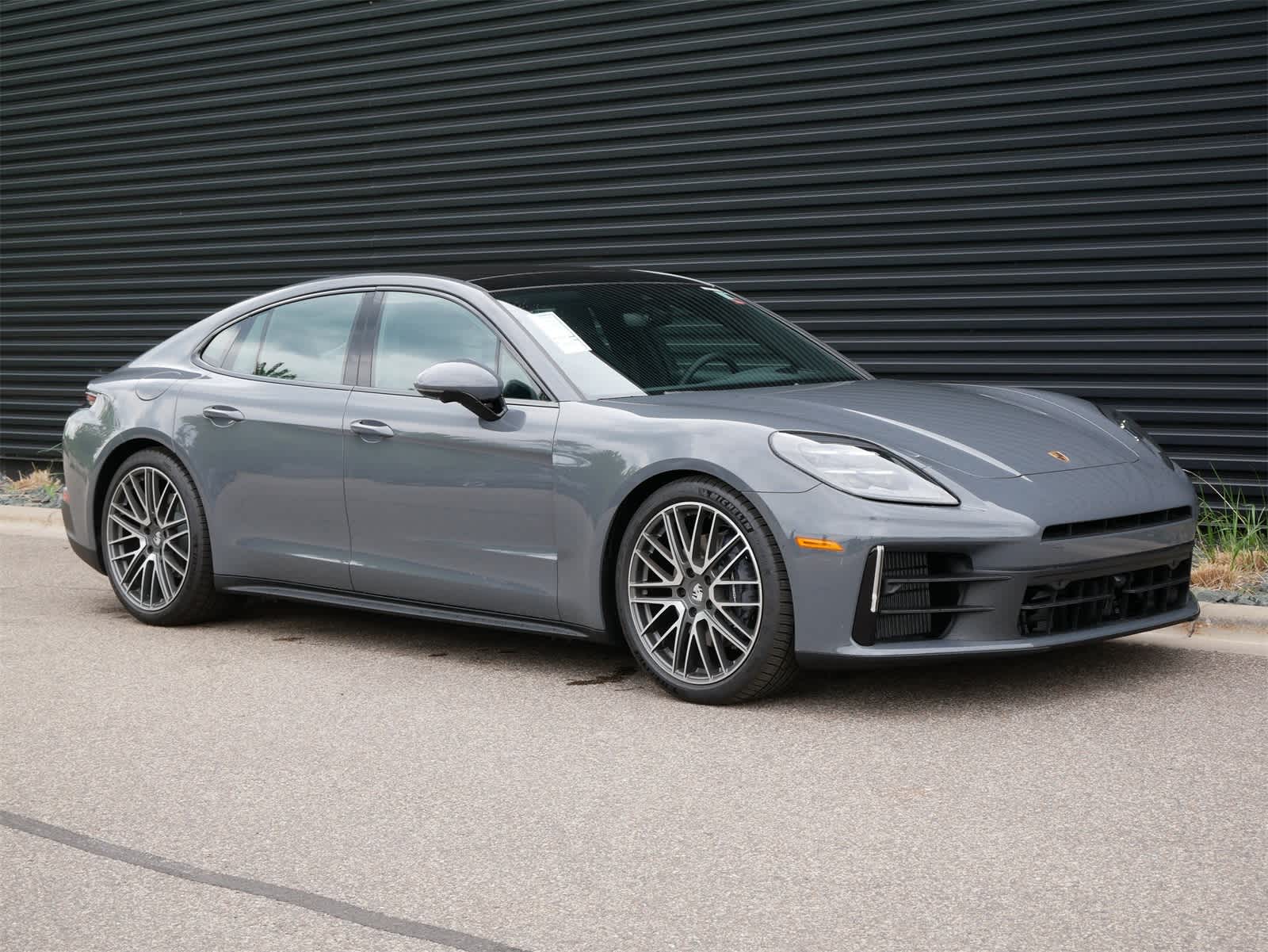 Thumbnail: 2025 Porsche Panamera - 29