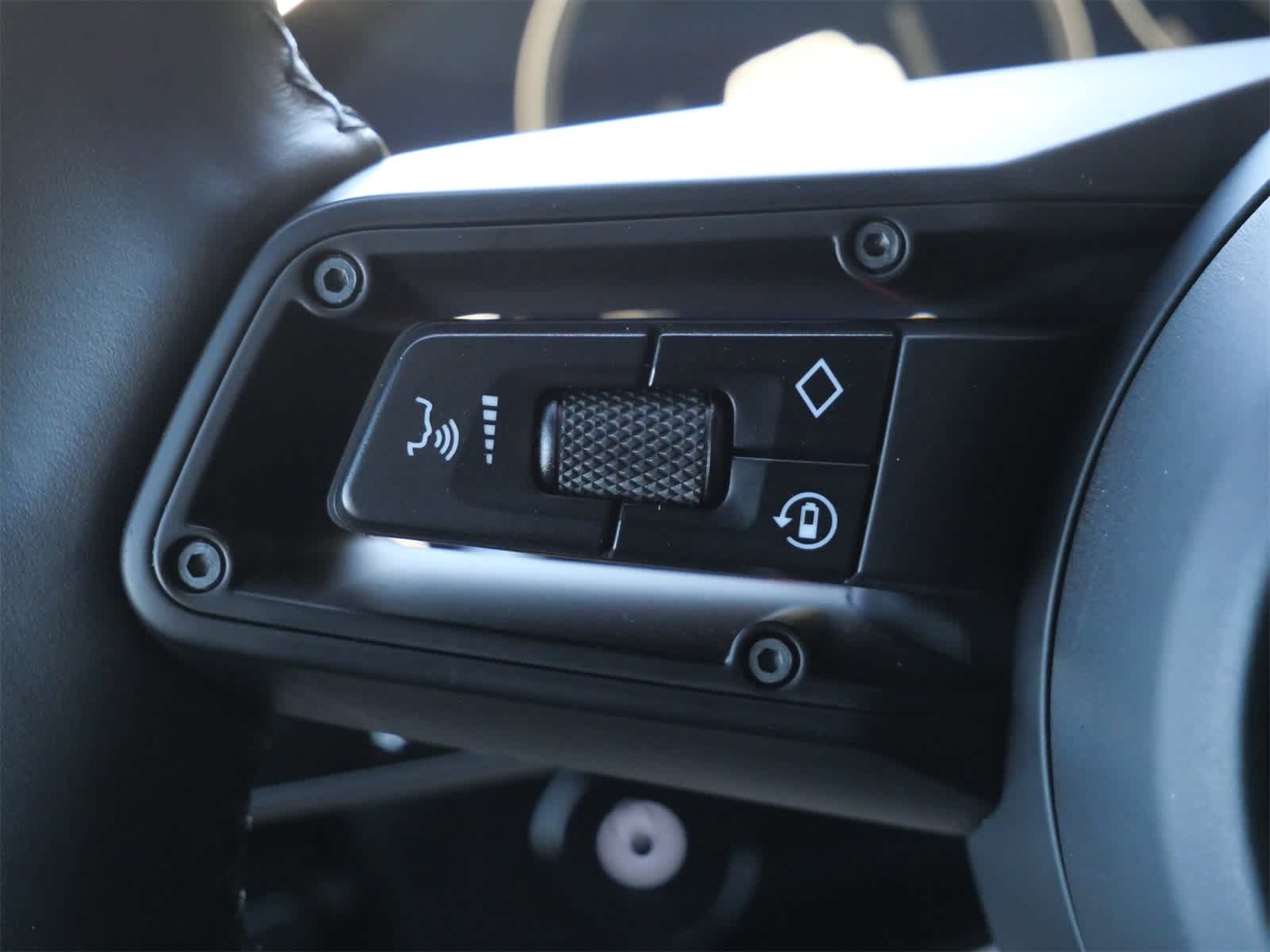 Thumbnail: 2020 Porsche Taycan - 18