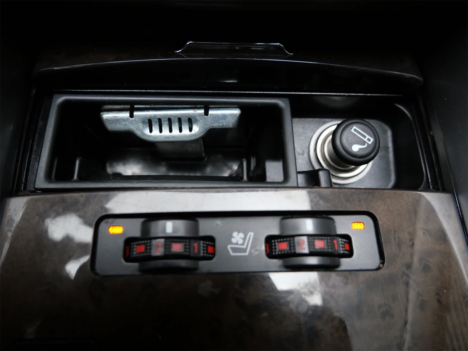 Thumbnail: 2012 Lexus IS - 16