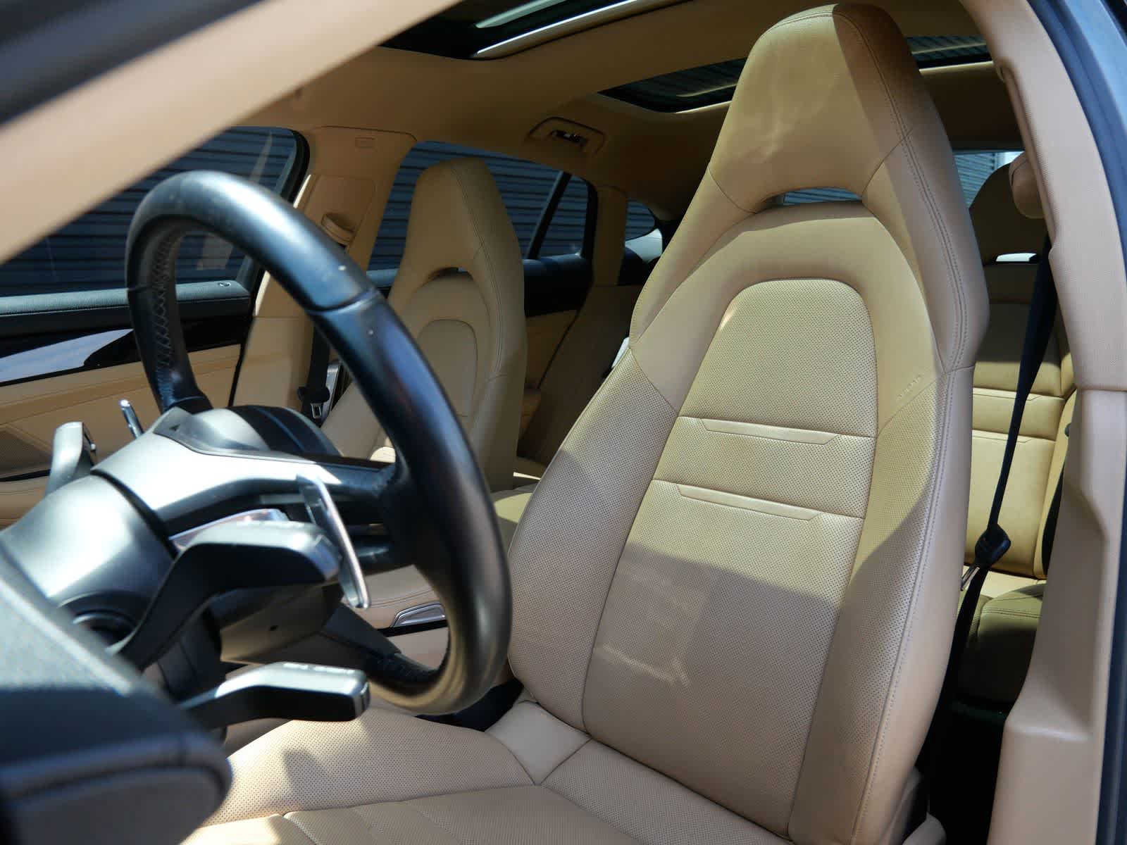 Thumbnail: 2022 Porsche Panamera - 5