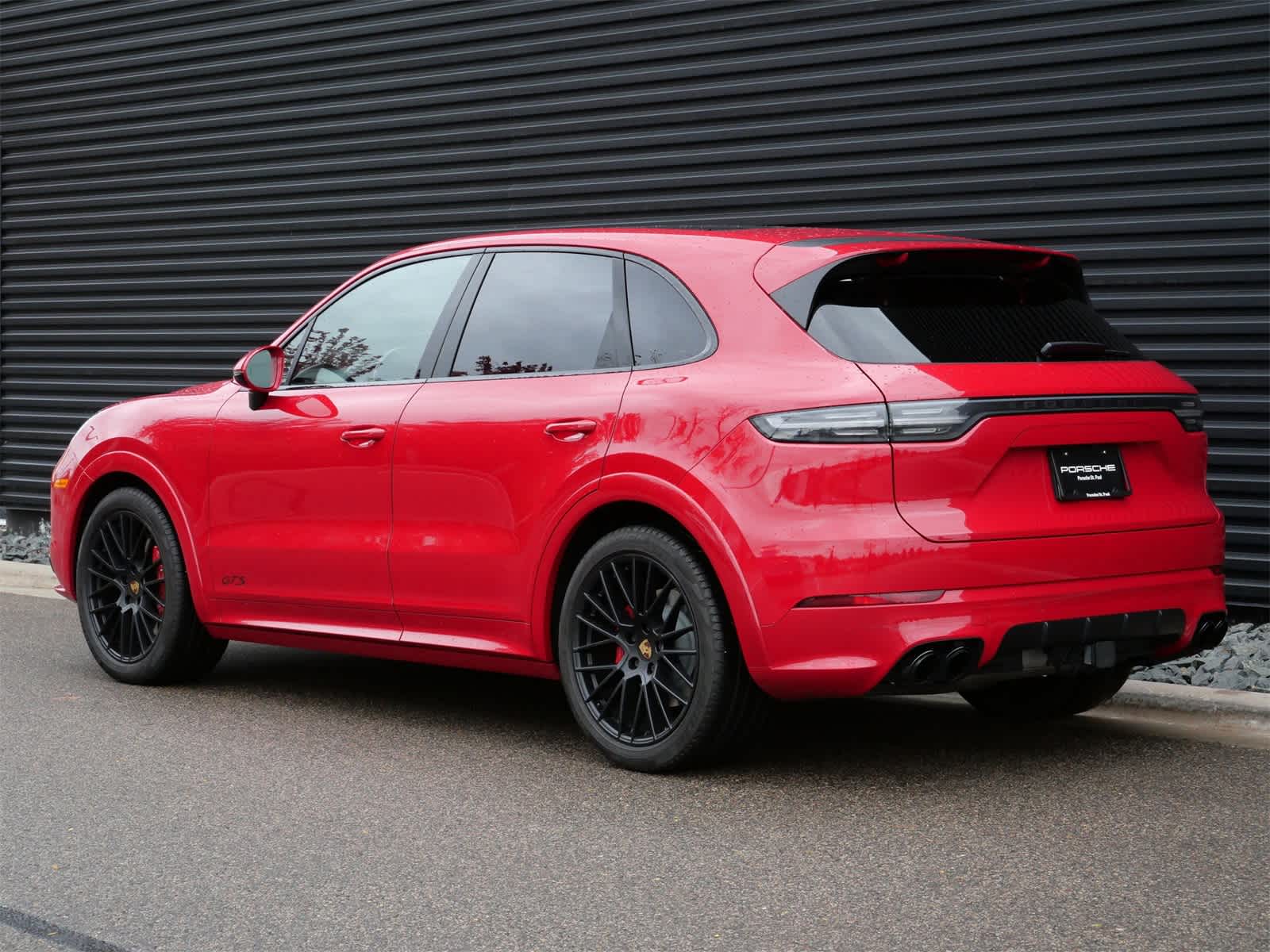 Thumbnail: 2023 Porsche Cayenne - 3