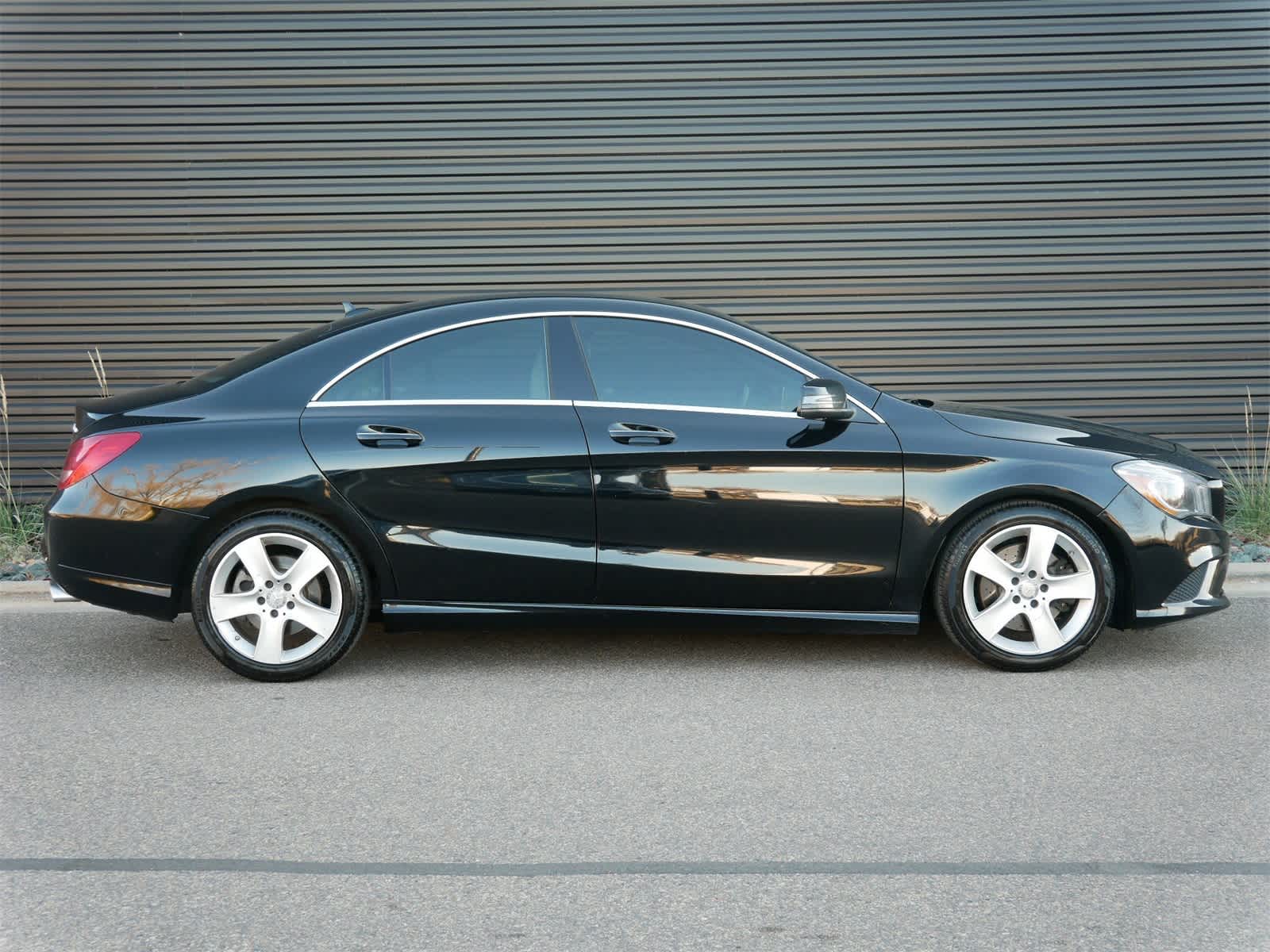 Thumbnail: 2015 Mercedes-Benz CLA - 24