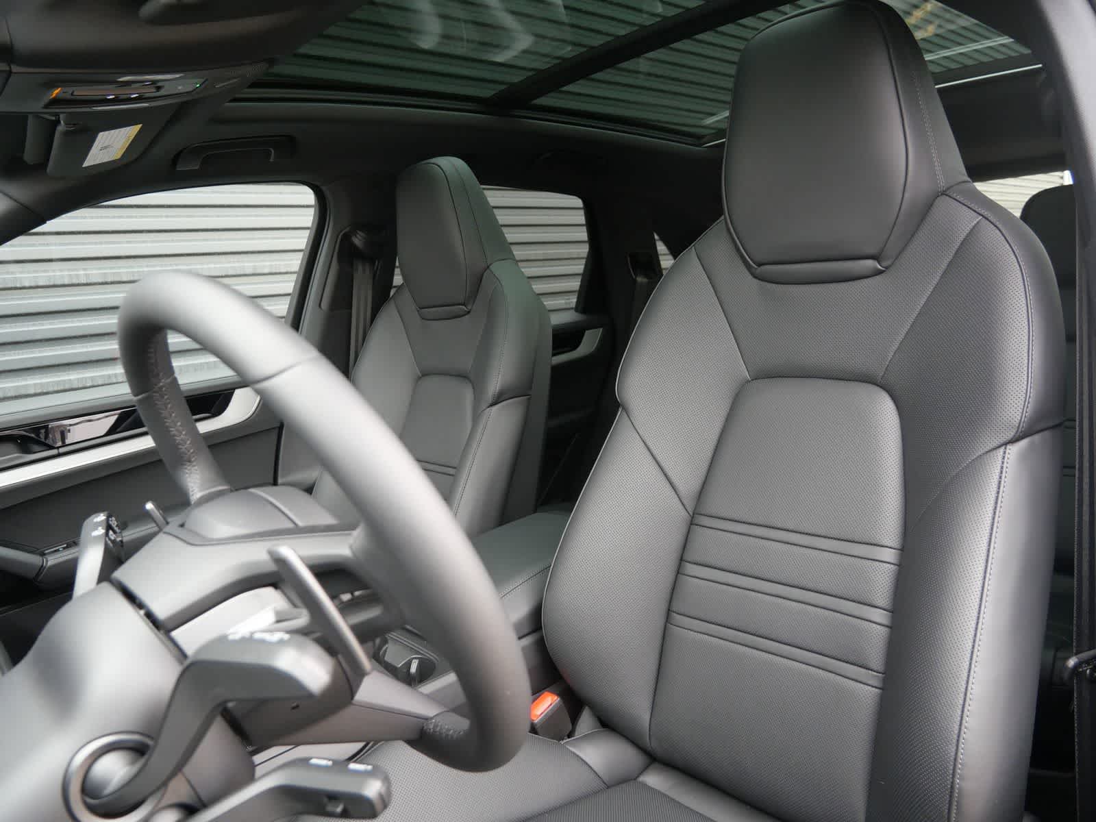Thumbnail: 2026 Porsche Cayenne - 5