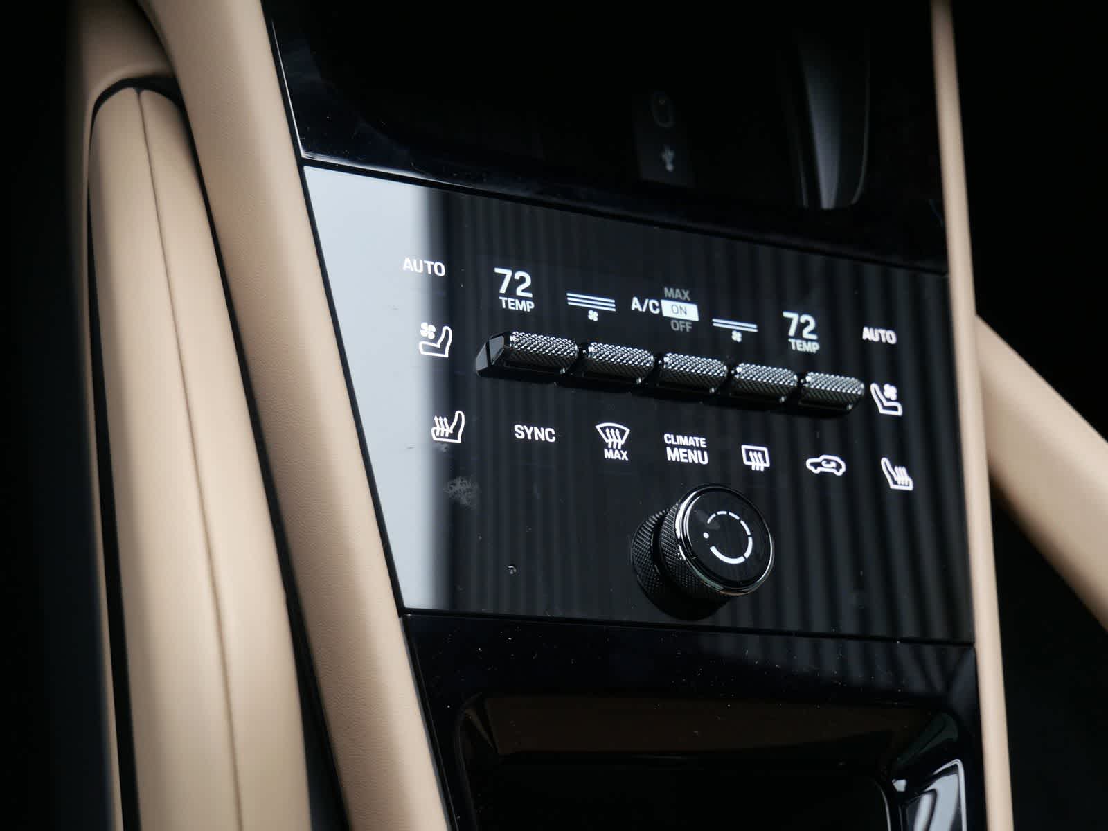 Thumbnail: 2026 Porsche Cayenne - 16