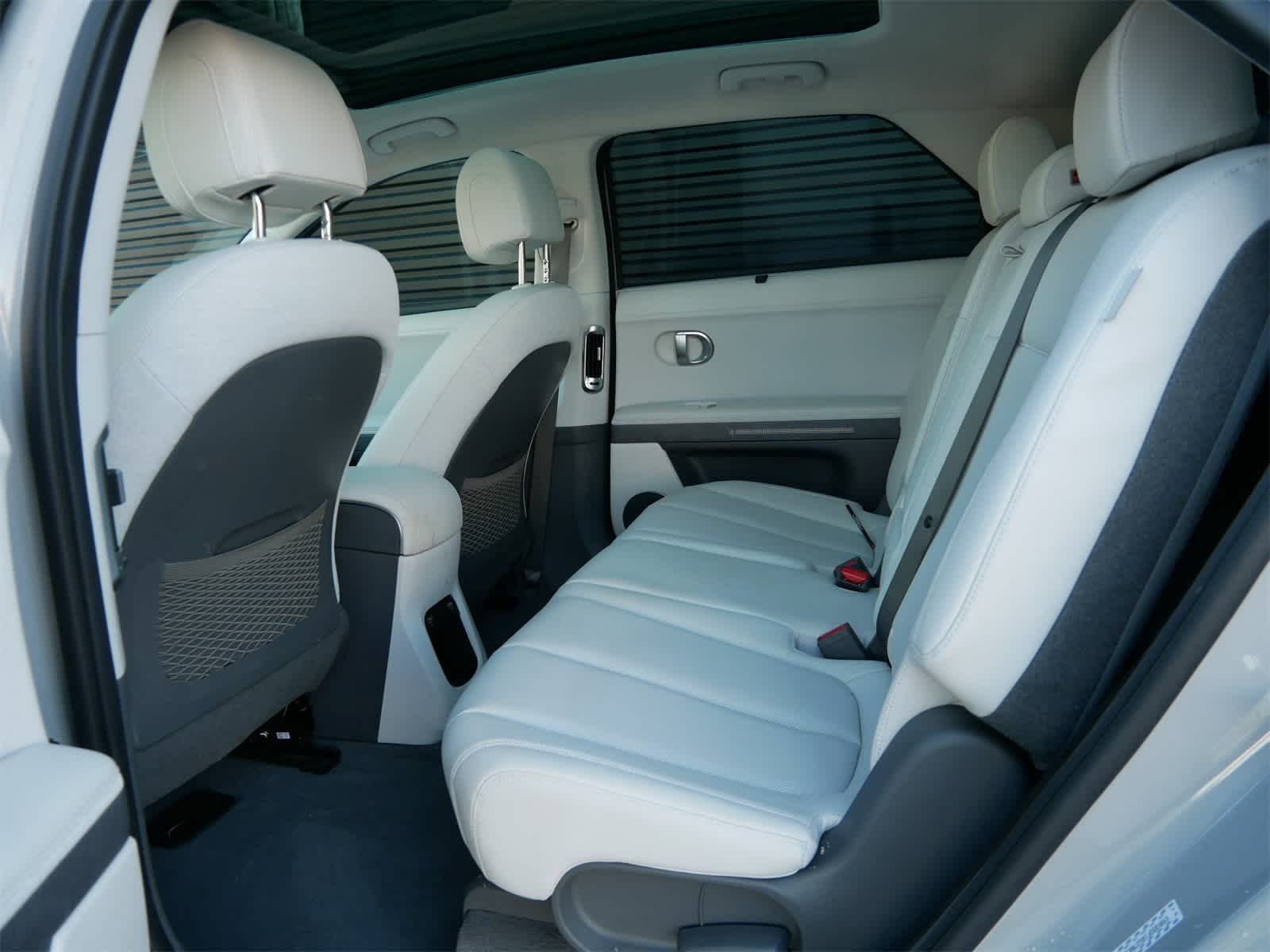 Thumbnail: 2024 Hyundai Ioniq 5 - 11