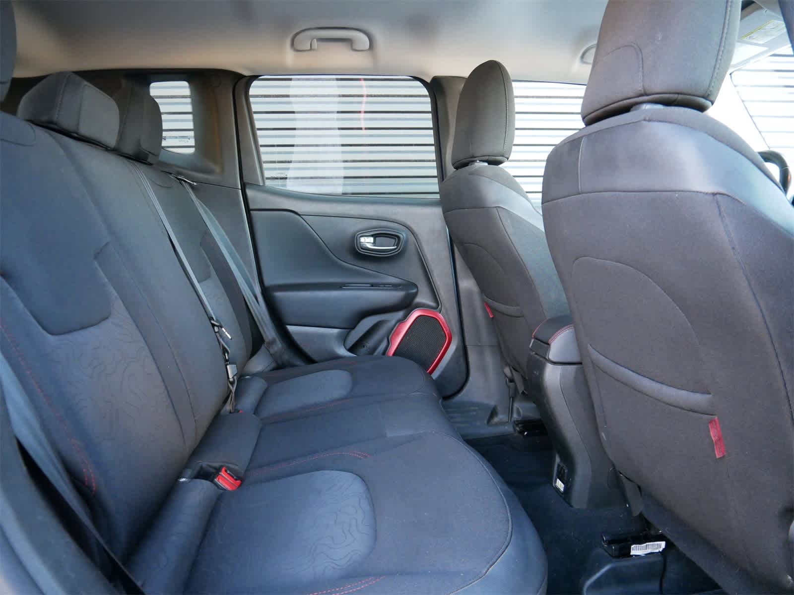 Thumbnail: 2016 Jeep Renegade - 27