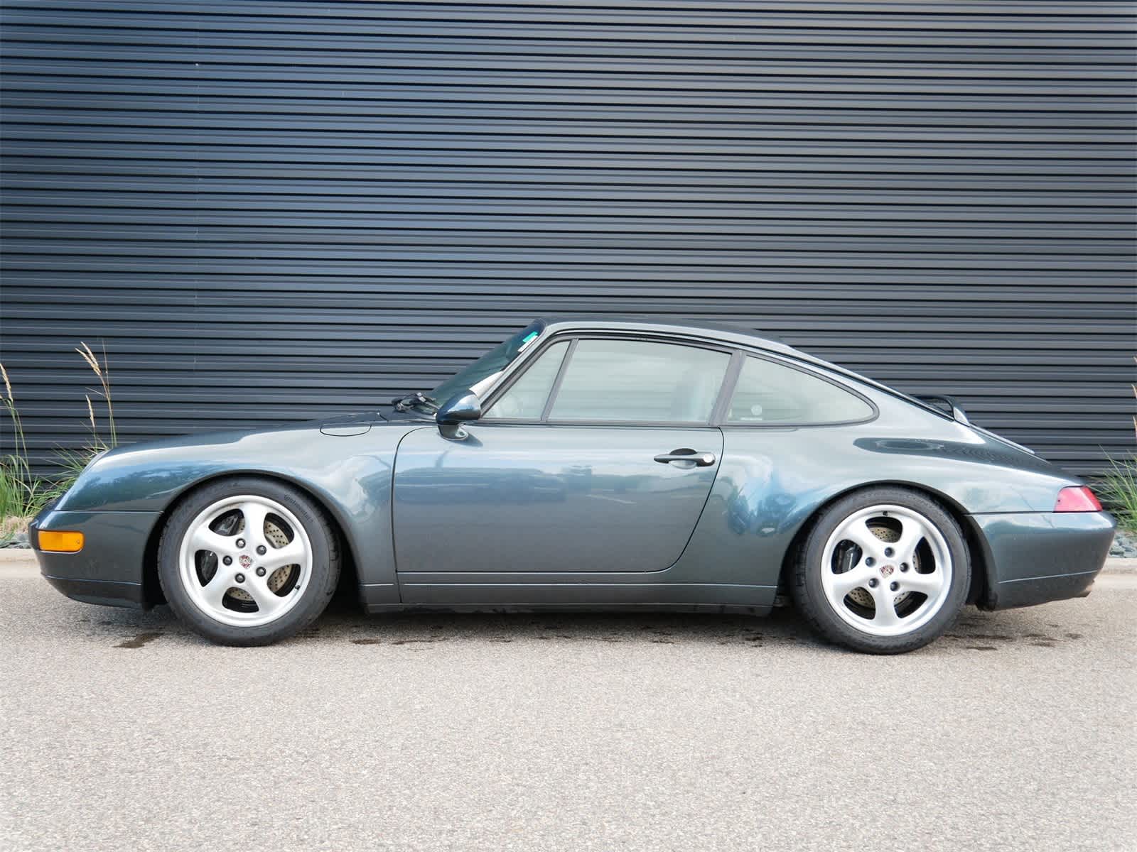 Thumbnail: 1995 Porsche 911 - 2