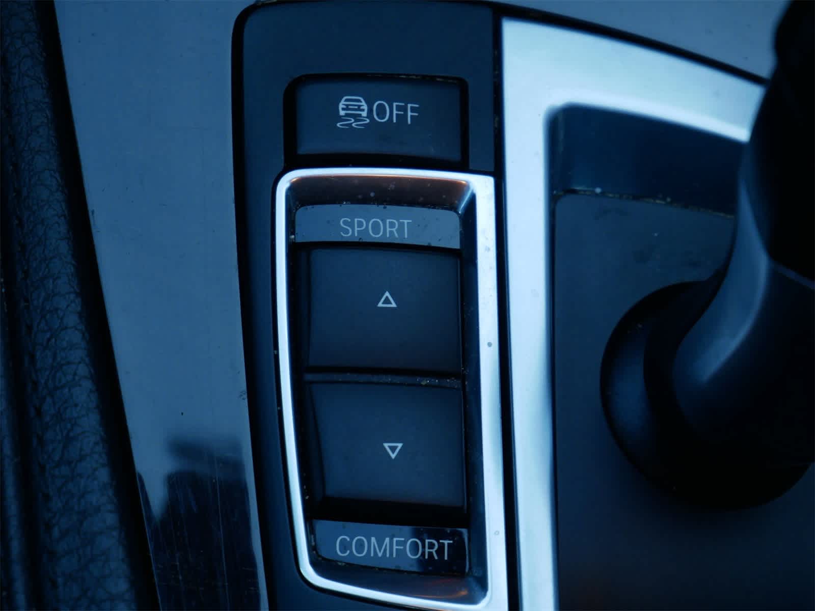 Thumbnail: 2012 BMW 5 Series - 19