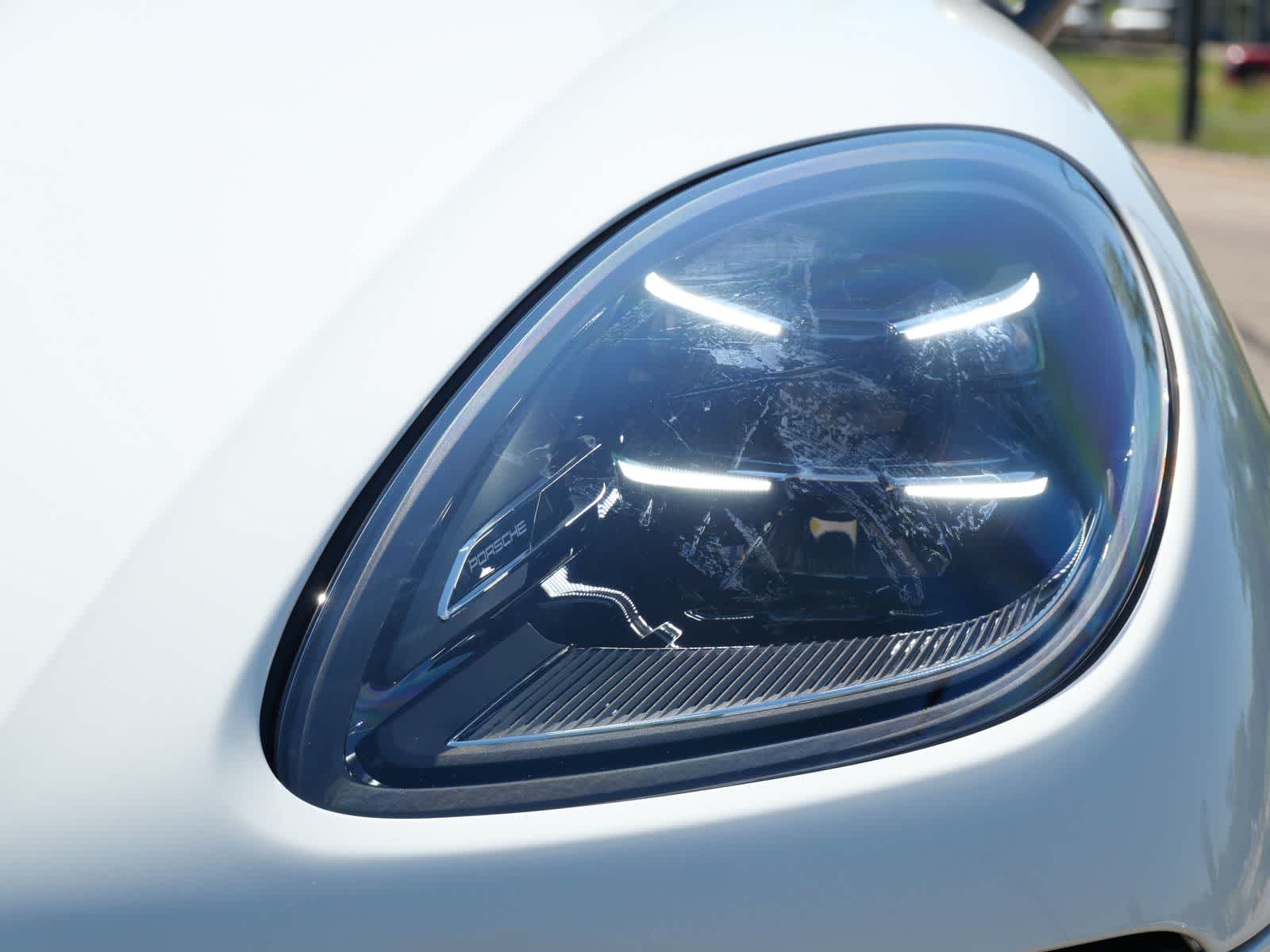 Thumbnail: 2026 Porsche Macan - 6