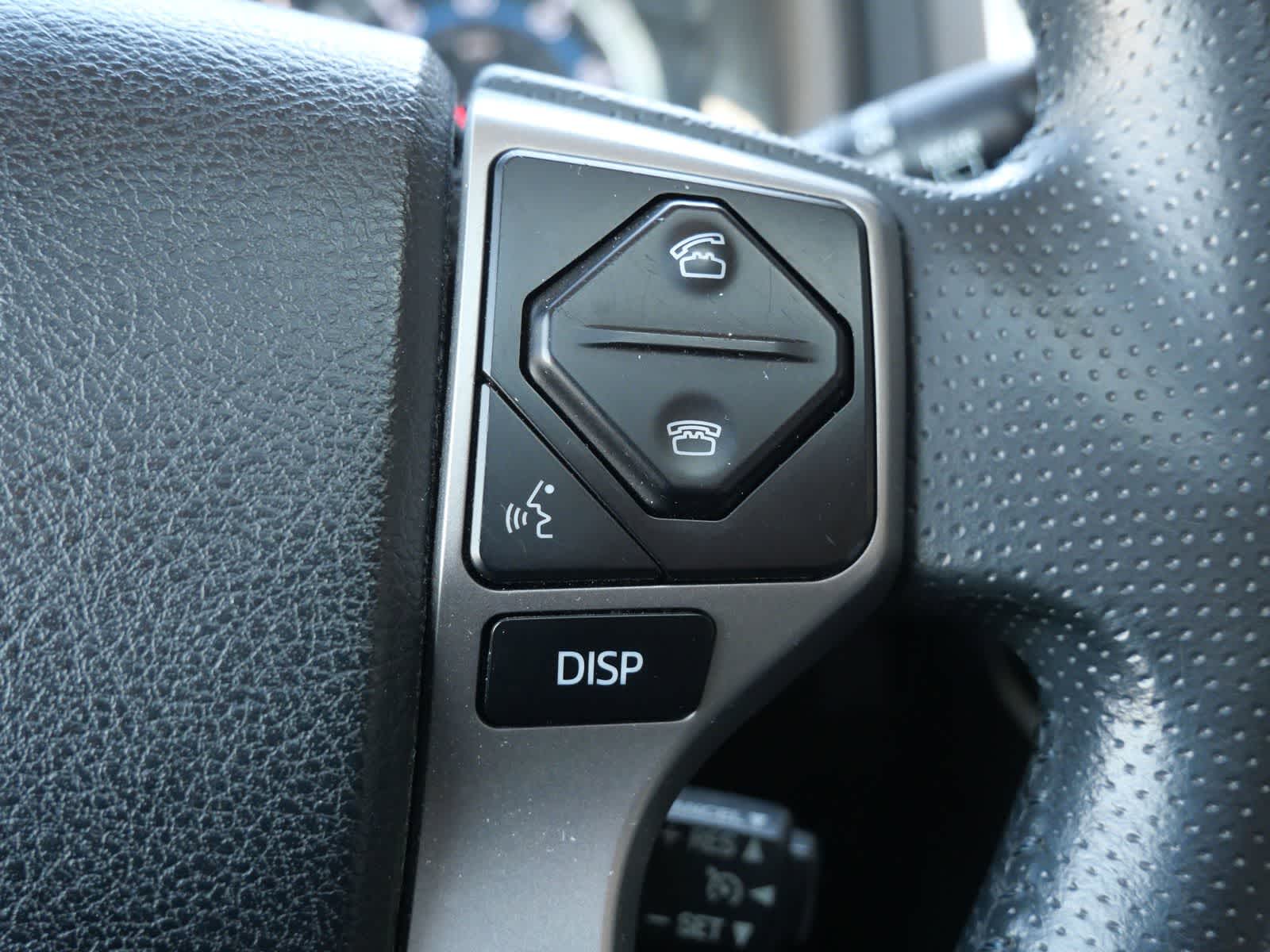 Thumbnail: 2018 Toyota 4Runner - 22