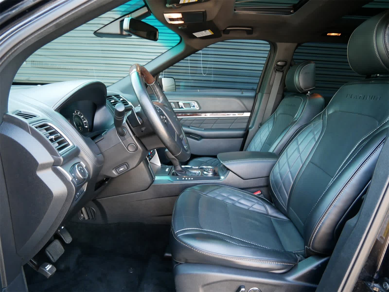 Thumbnail: 2016 Ford Explorer - 6