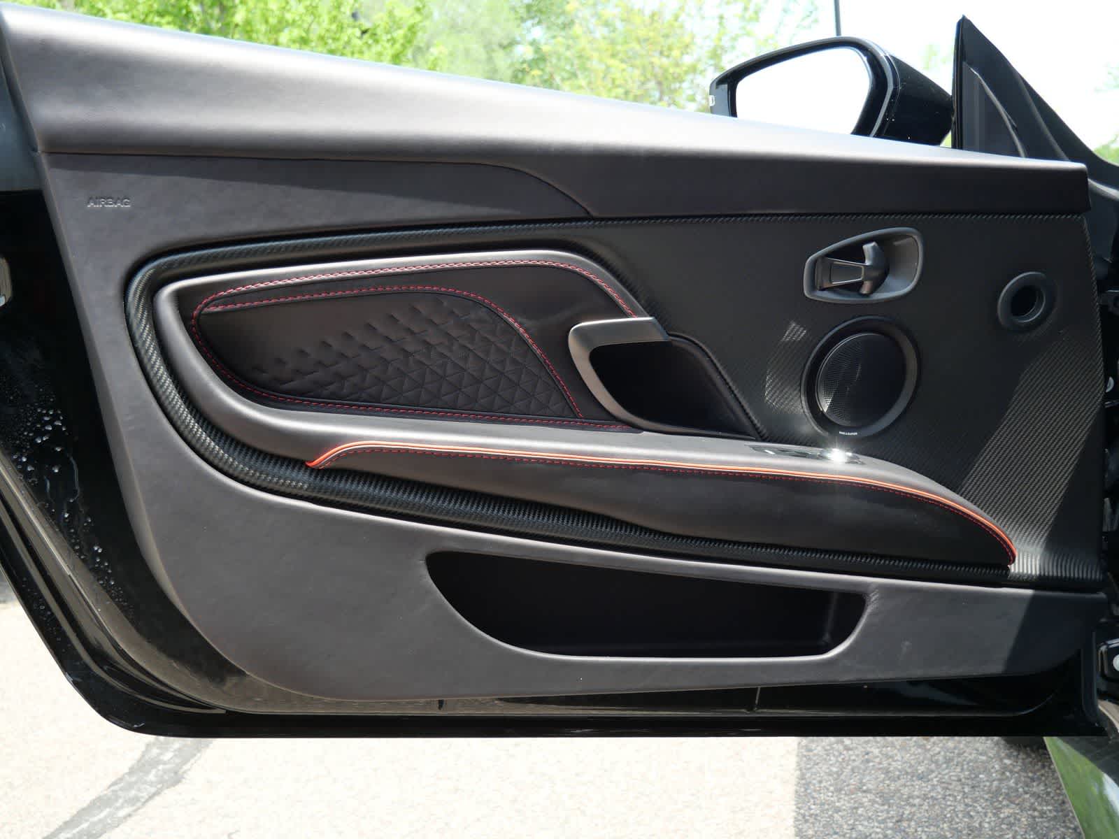 Thumbnail: 2023 Aston Martin DBS - 10