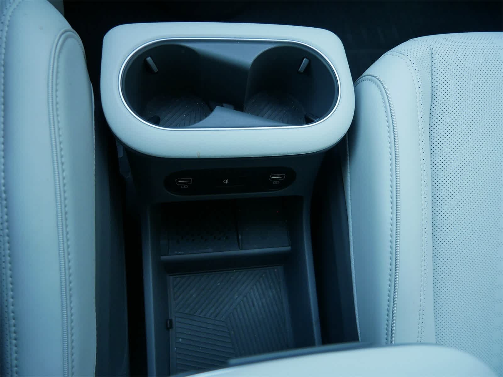 Thumbnail: 2024 Hyundai Ioniq 5 - 19