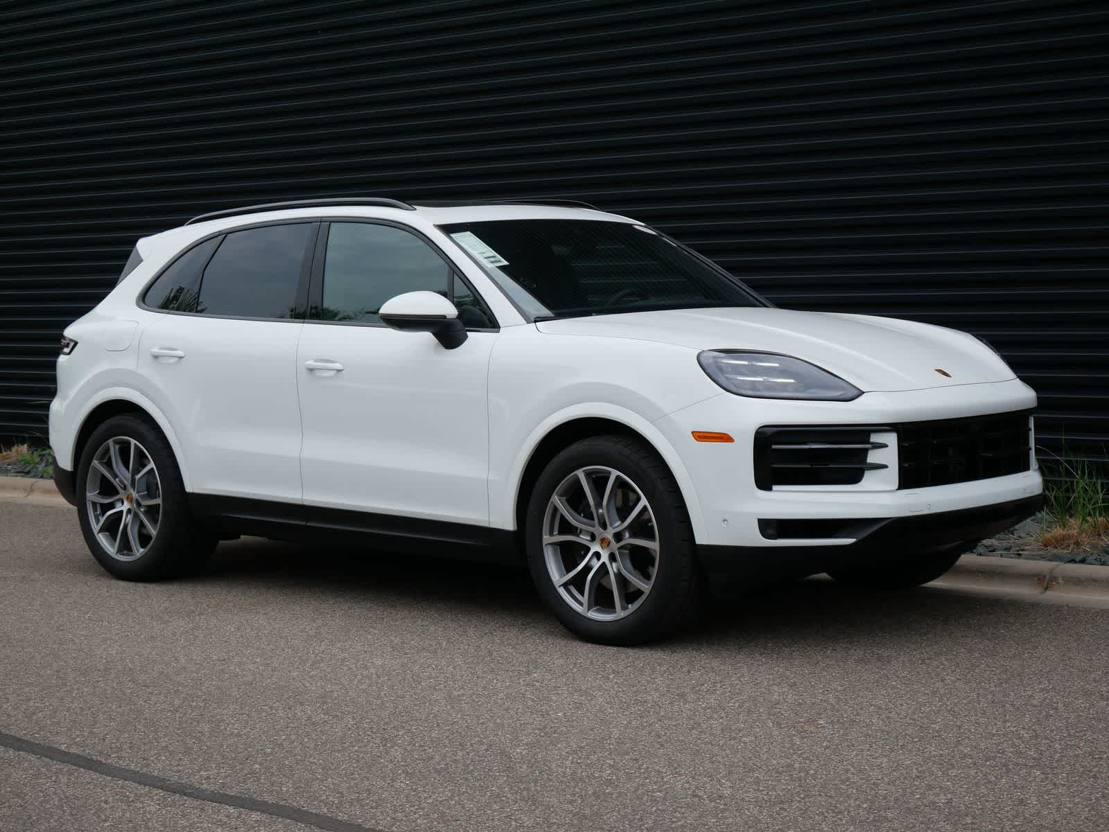 Thumbnail: 2025 Porsche Cayenne - 29